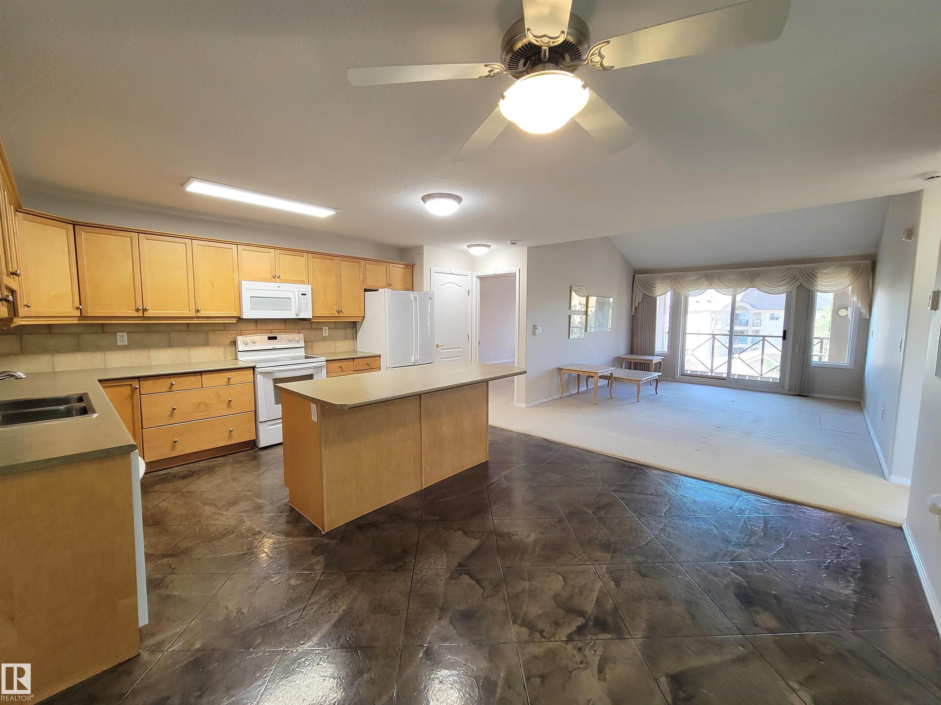 402 - 8942 156 Street NW, Meadowlark Park, Edmonton 