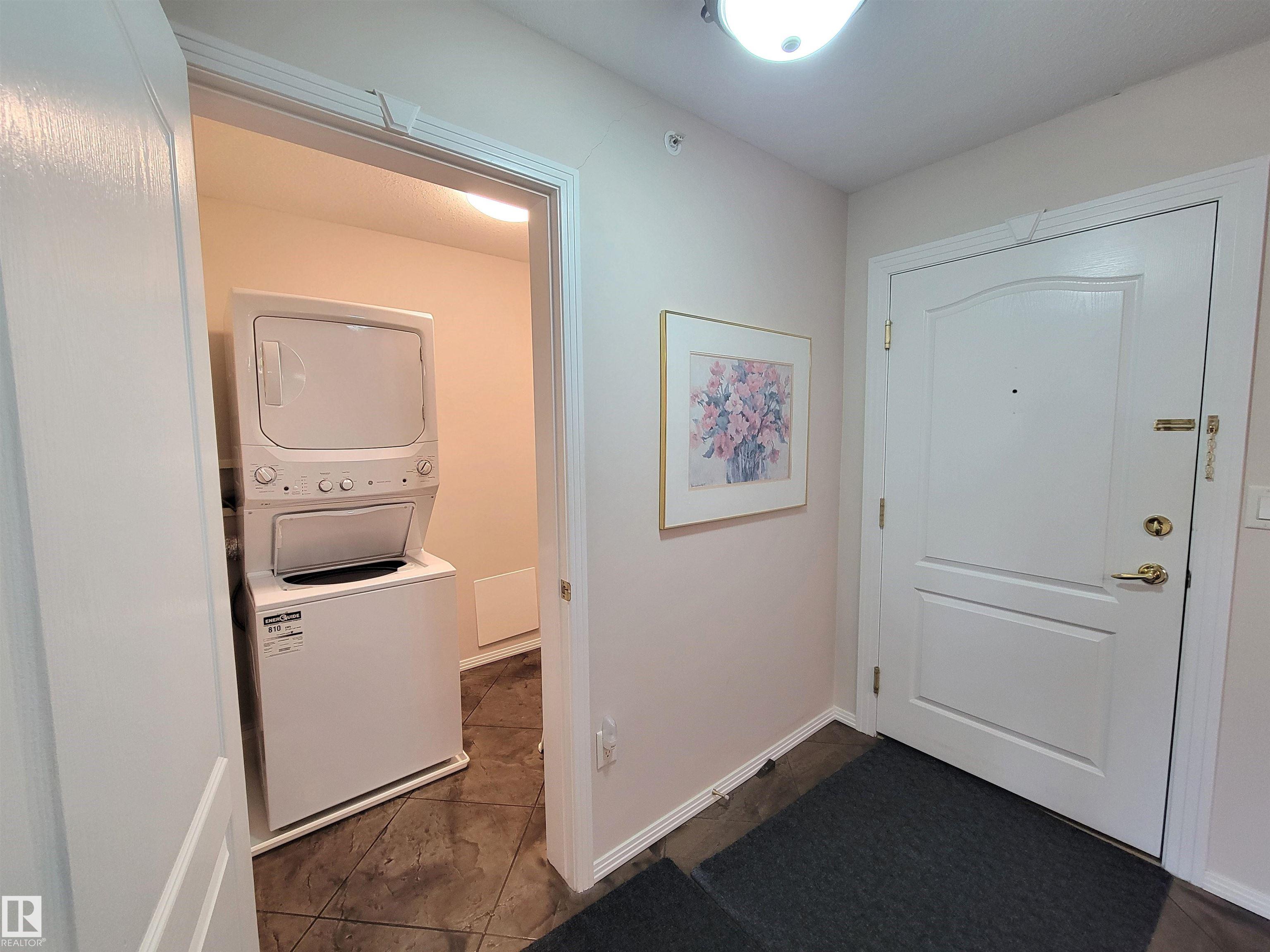 Photo 15 at 402 - 8942 156 Street NW, Meadowlark Park, Edmonton