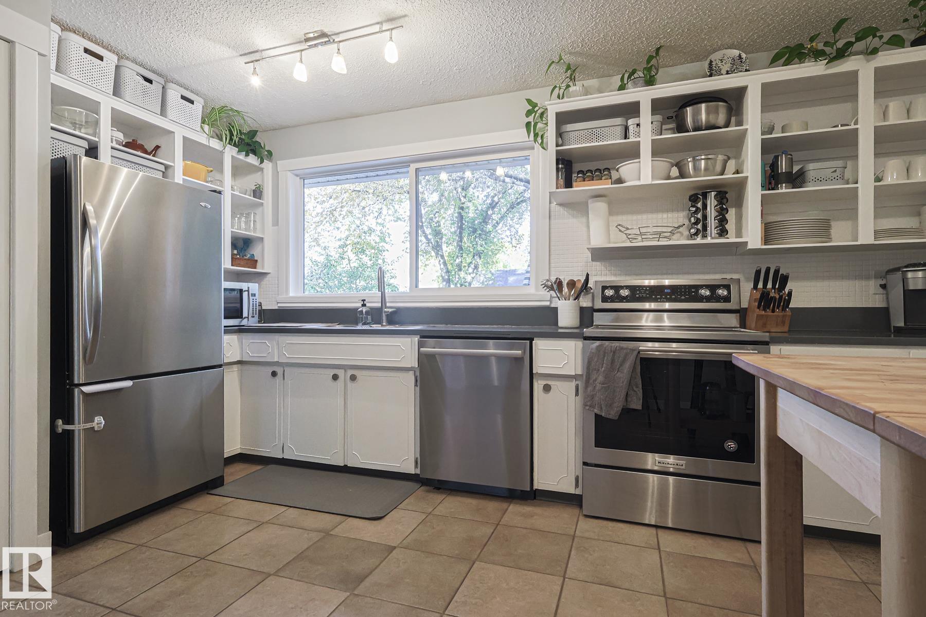 Photo 15 at 106 Forest Drive, Forest Lawn, St. Albert