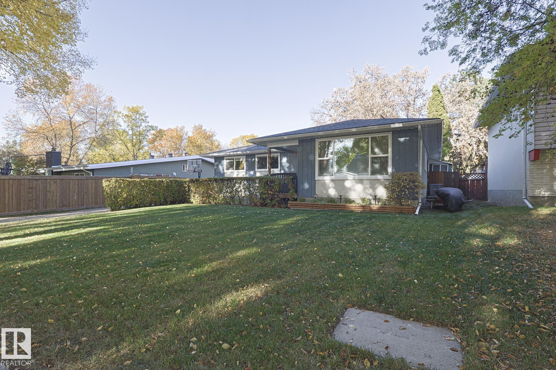 Photo 3 at 106 Forest Drive, Forest Lawn, St. Albert