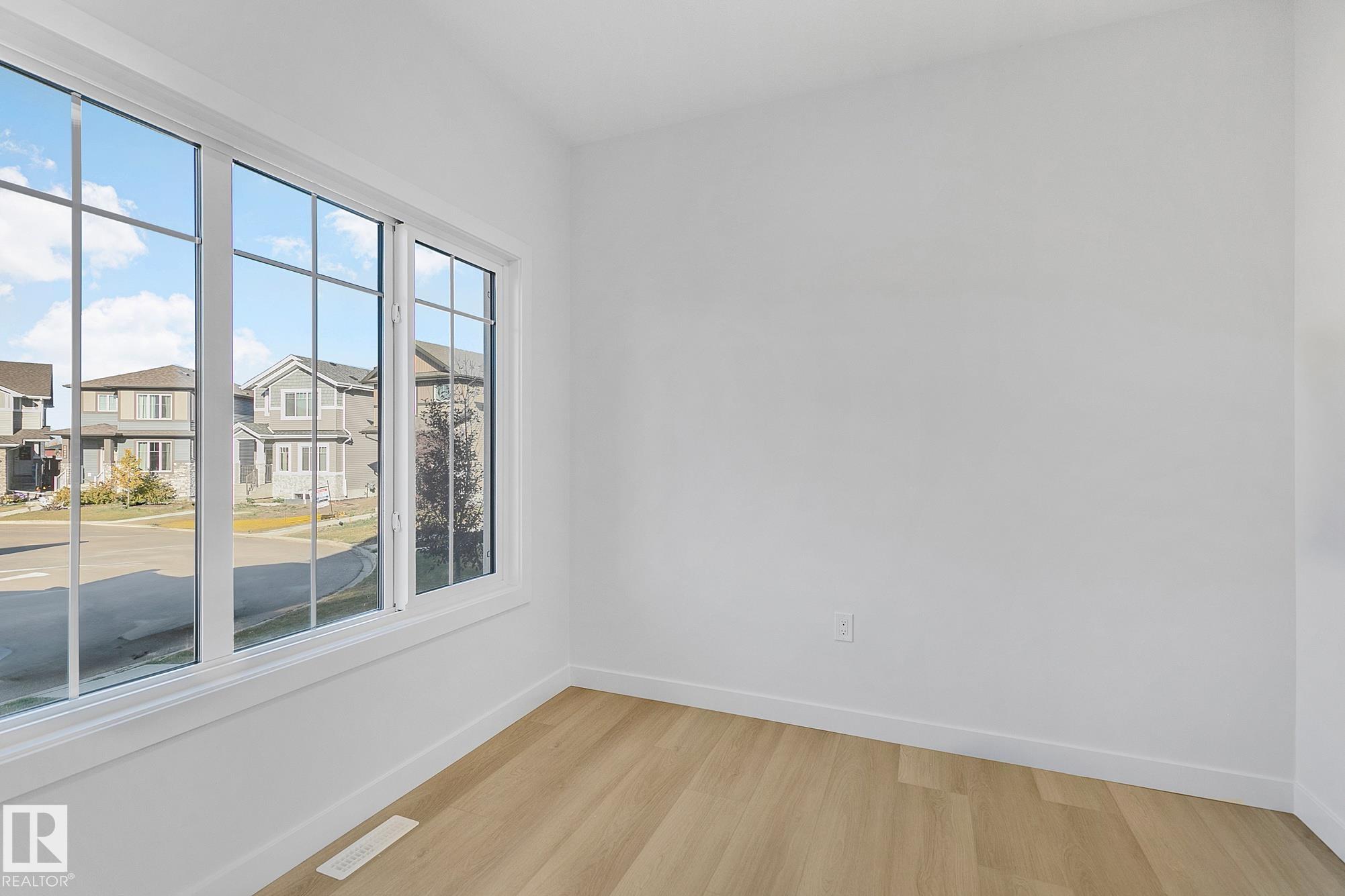 Photo 5 at 10617 99 Street, Morinville