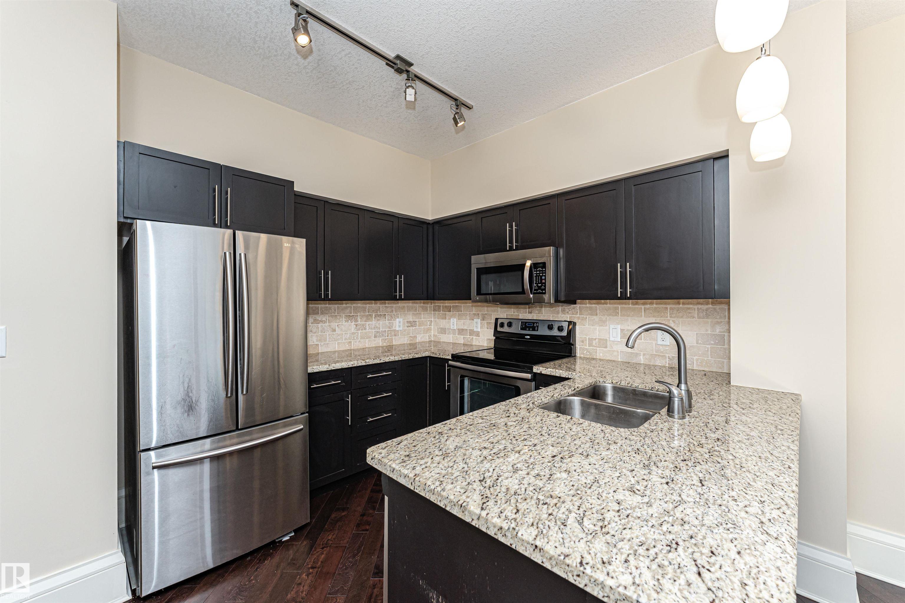 Photo 7 at 1804 - 10136 104 Street NW, Downtown, Edmonton
