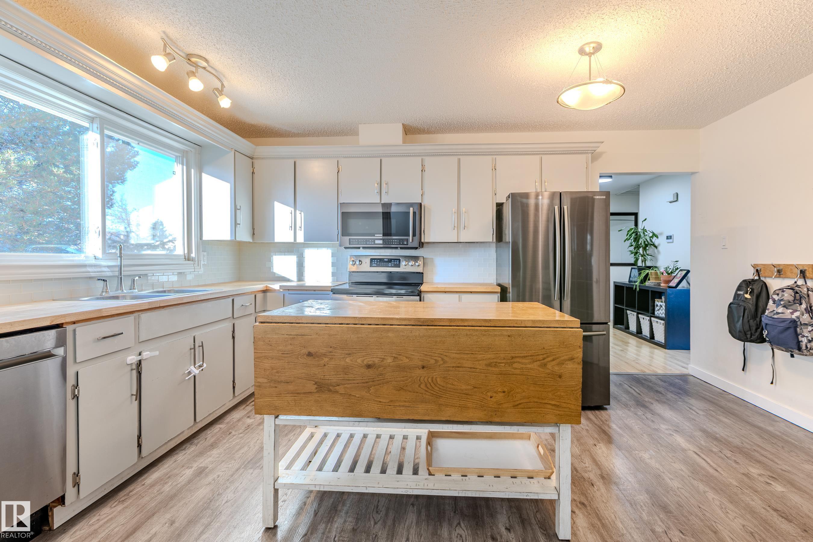 Photo 13 at 9713 100 Avenue, Morinville
