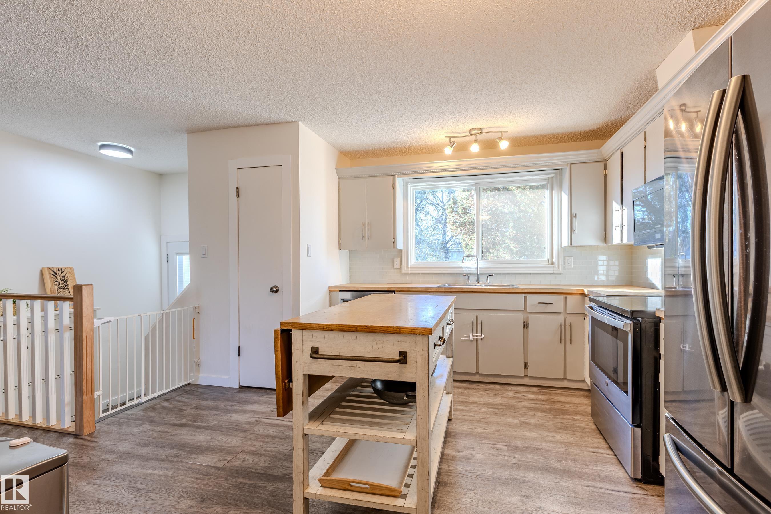 Photo 15 at 9713 100 Avenue, Morinville