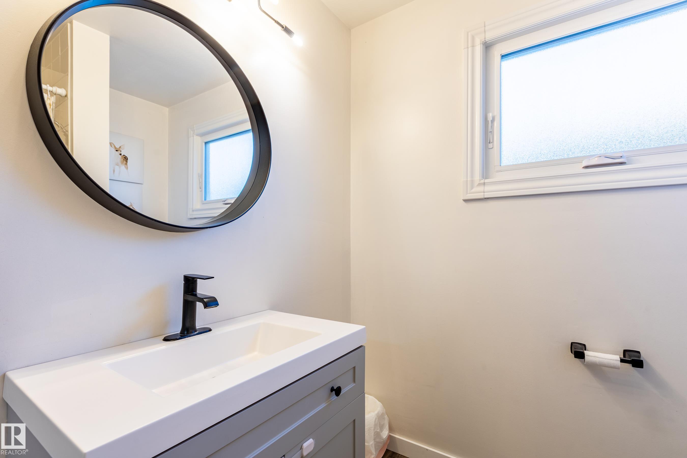 Photo 24 at 9713 100 Avenue, Morinville