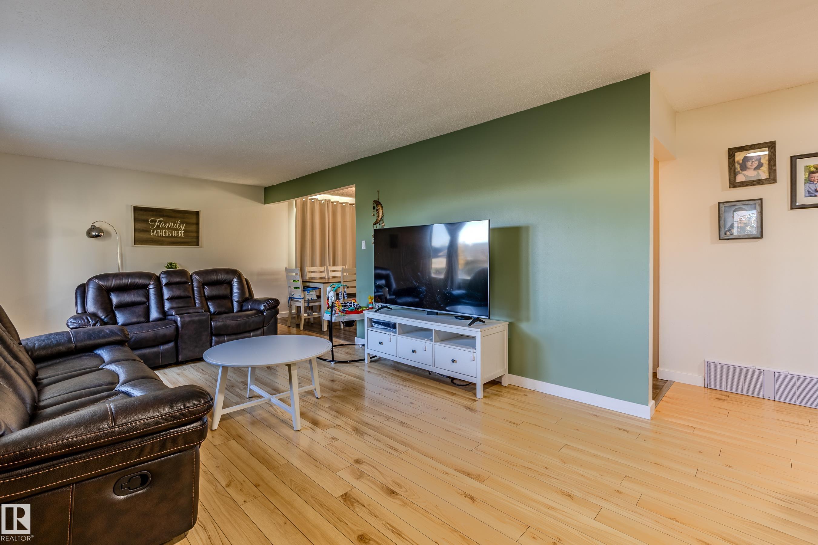 Photo 8 at 9713 100 Avenue, Morinville
