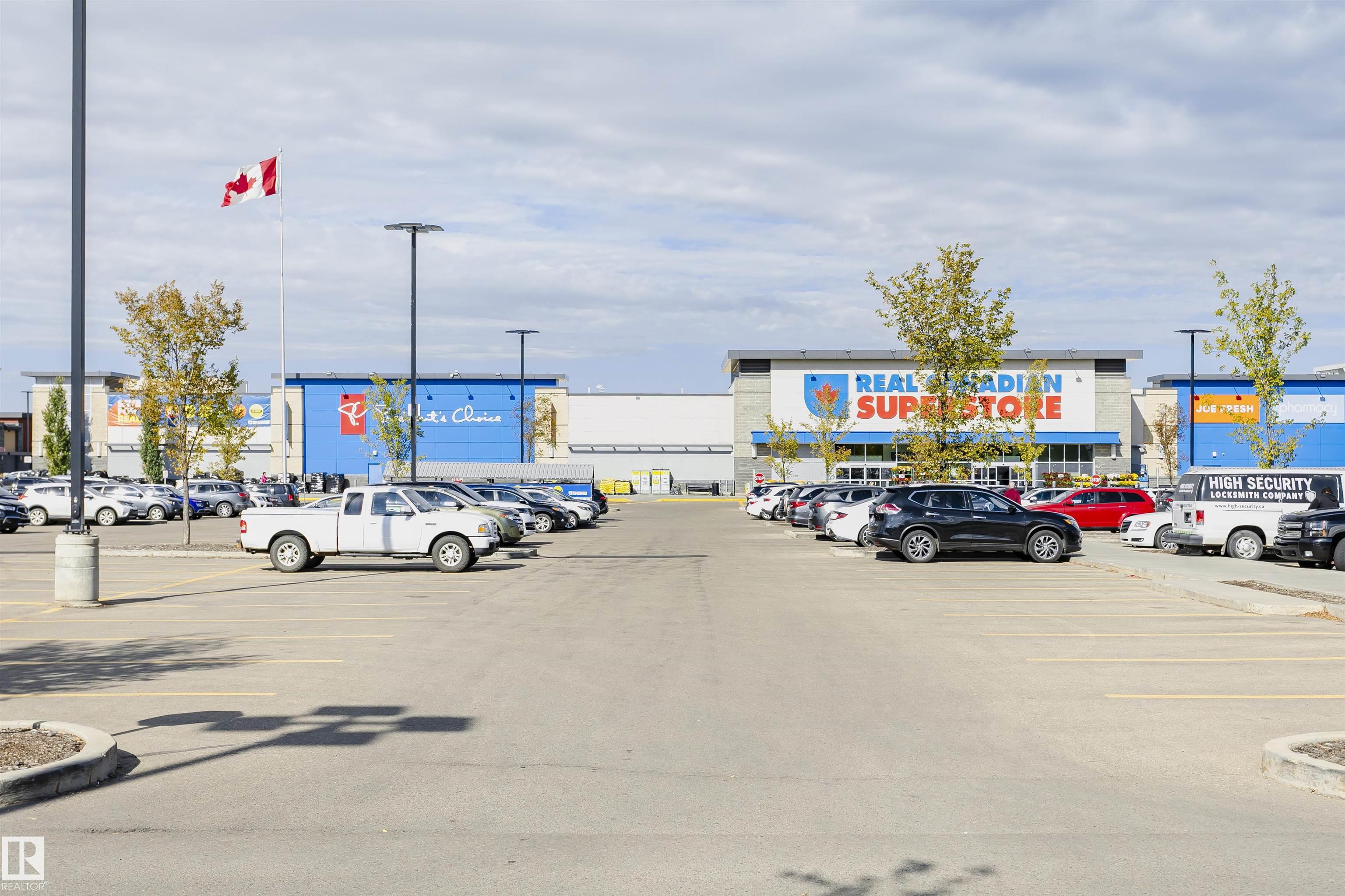http://cdnparap120.paragonrels.com/ParagonImages/Property/p12/RAE/225374659/31/0/0/027bbf792e5fee1caf09ad1a53da967a/1/c61878278dc2cebd14656f0a91d66d93/225374659-280b745a-e4ff-47f9-b977-89c600739647.JPG
