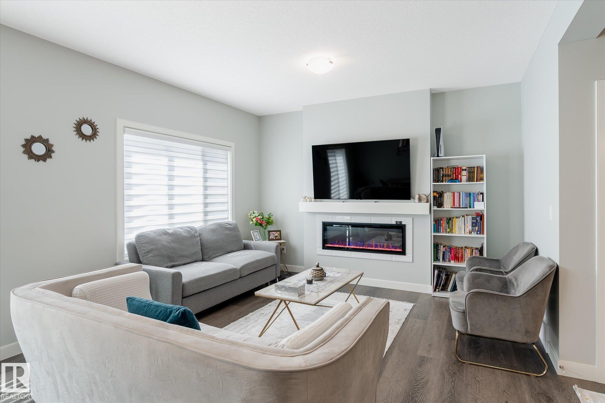 Picture for 22143 80 AV NW