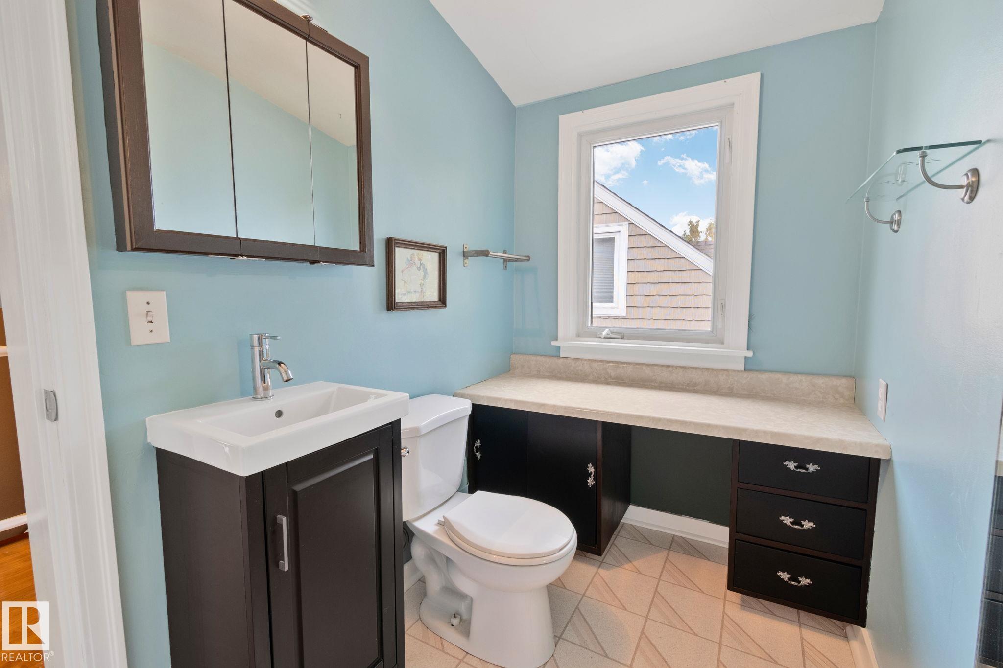 Photo 35 at 10950 117 Street NW, Queen Mary Park, Edmonton