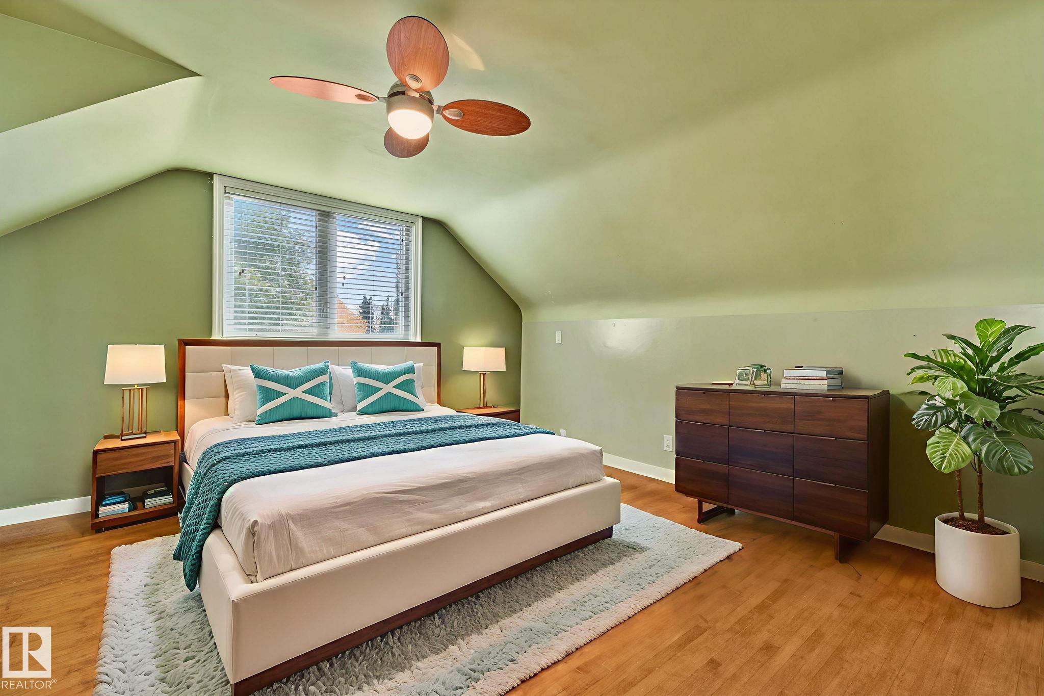 Photo 37 at 10950 117 Street NW, Queen Mary Park, Edmonton