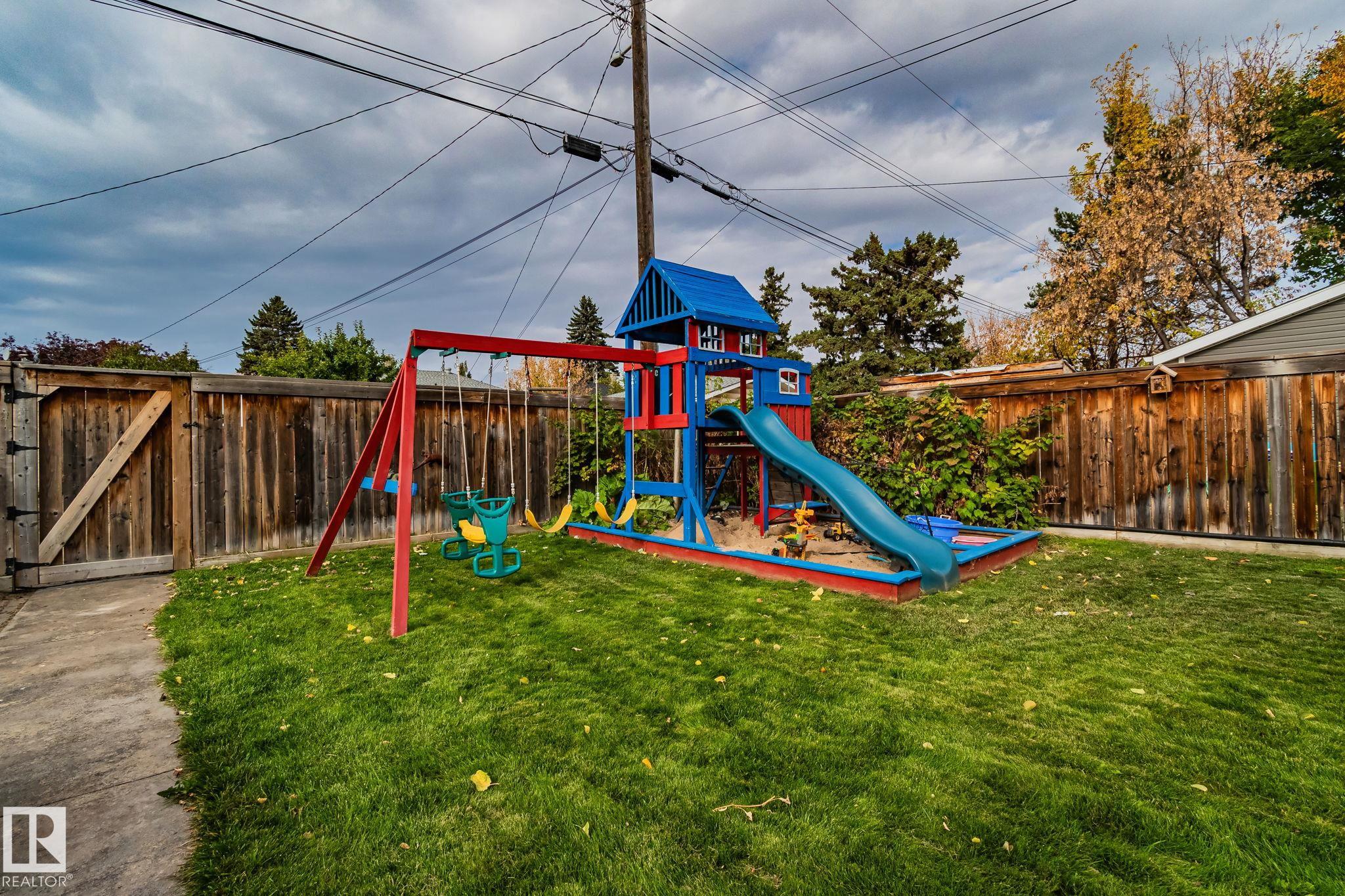 Photo 52 at 10950 117 Street NW, Queen Mary Park, Edmonton