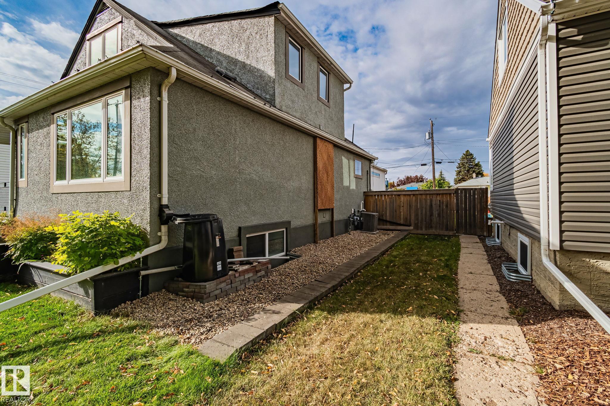 Photo 60 at 10950 117 Street NW, Queen Mary Park, Edmonton