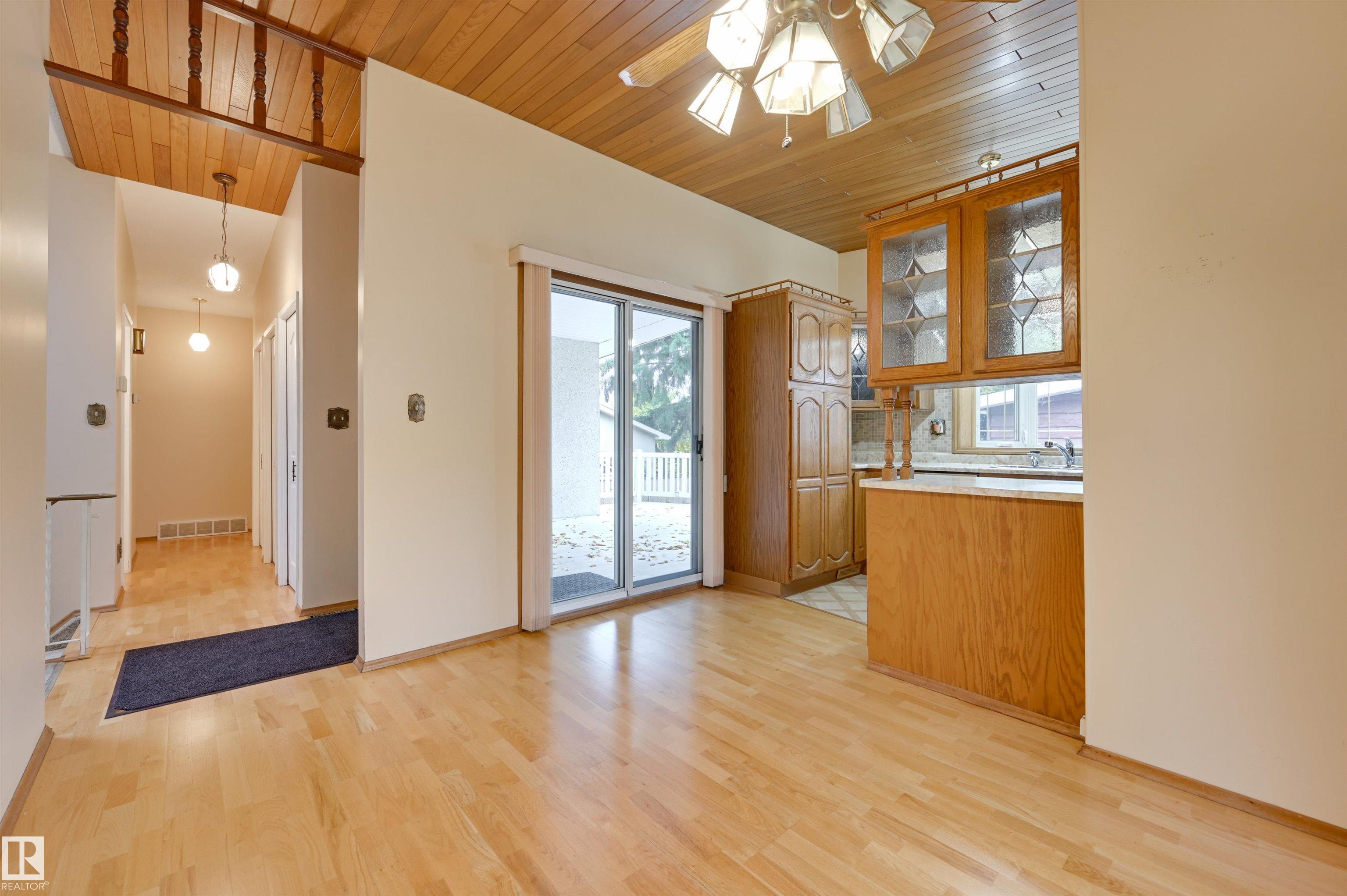 Photo 21 at 6211 148 Avenue NW, Mcleod, Edmonton