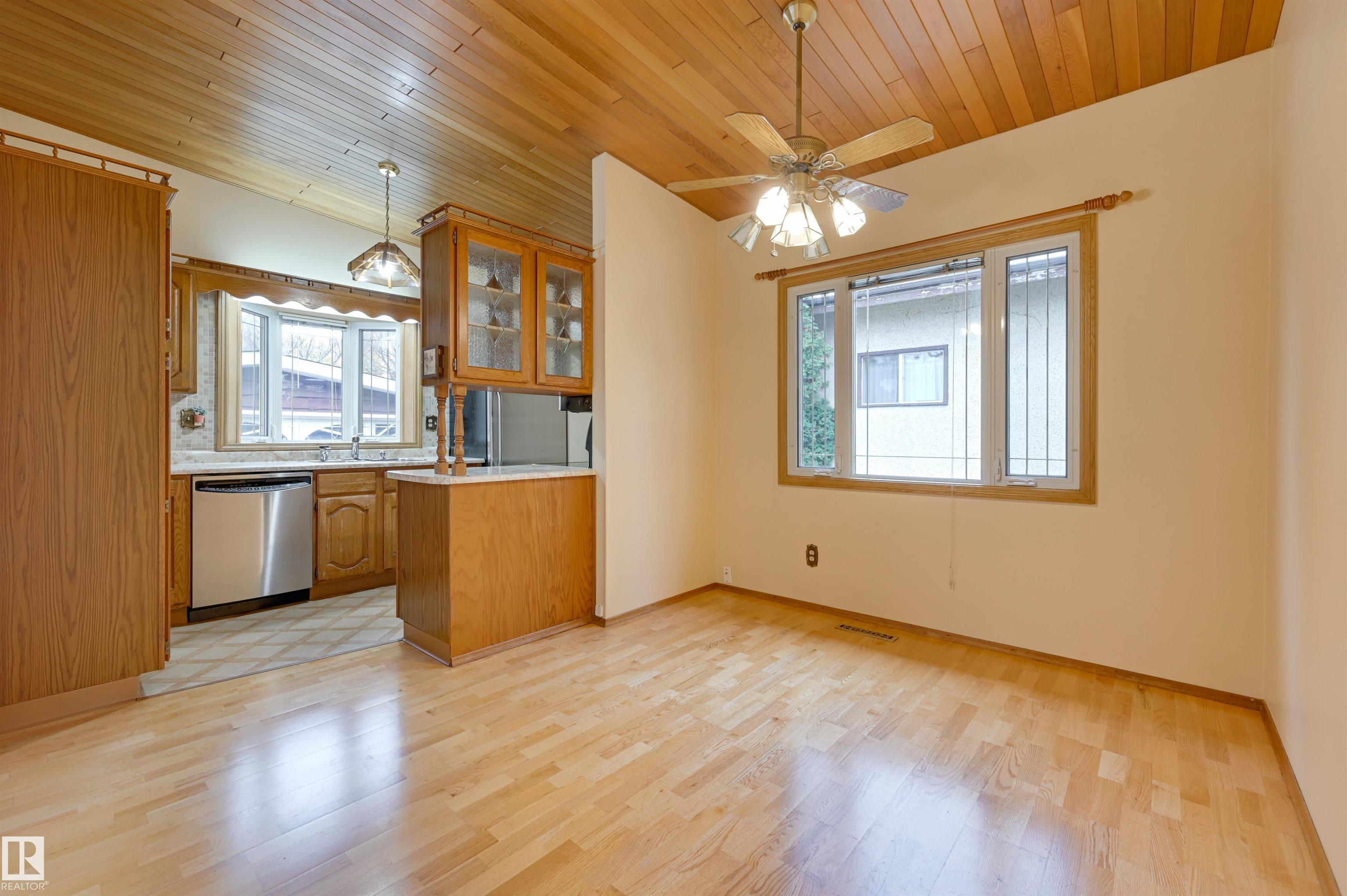 Photo 22 at 6211 148 Avenue NW, Mcleod, Edmonton