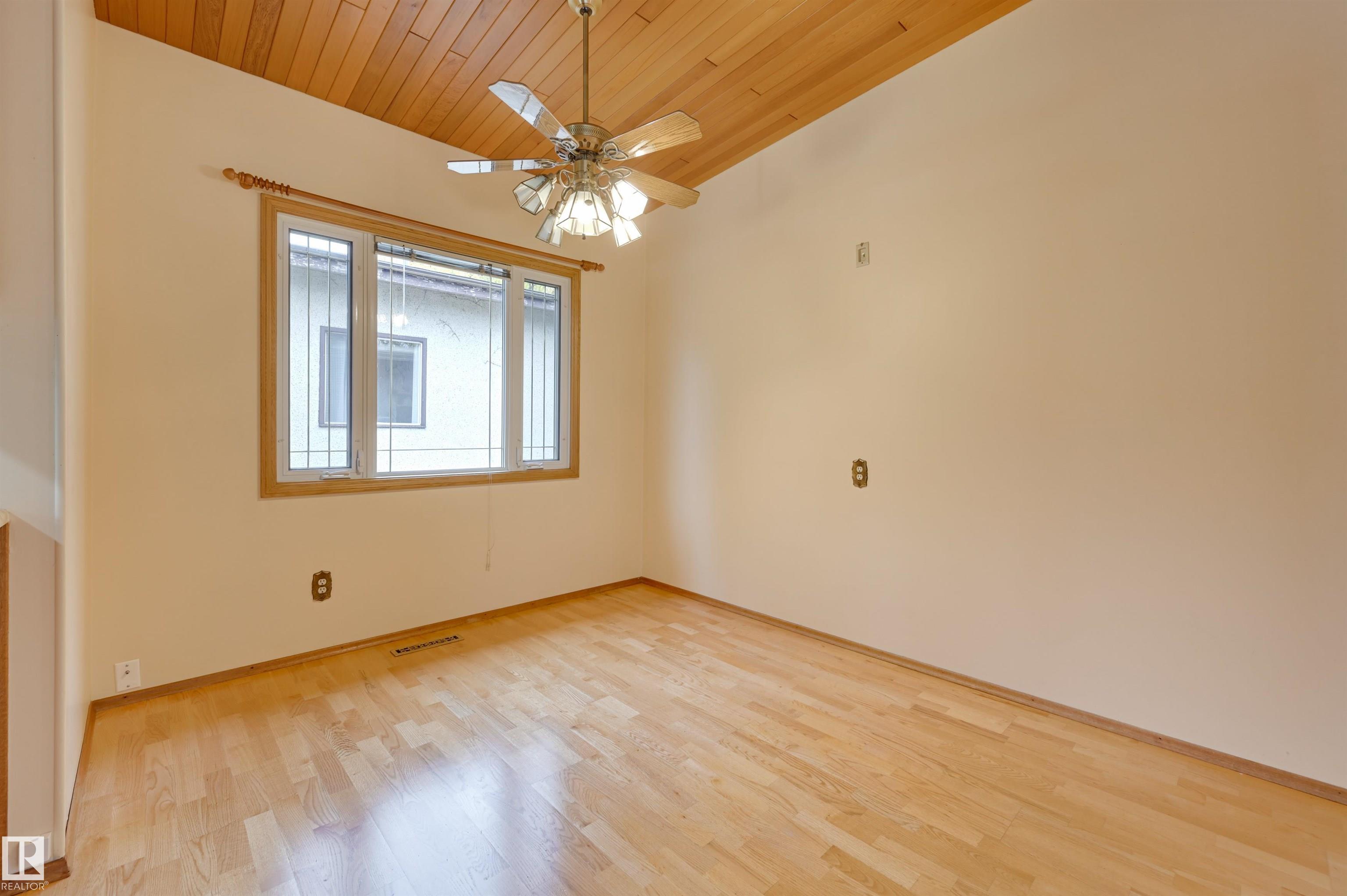 Photo 23 at 6211 148 Avenue NW, Mcleod, Edmonton