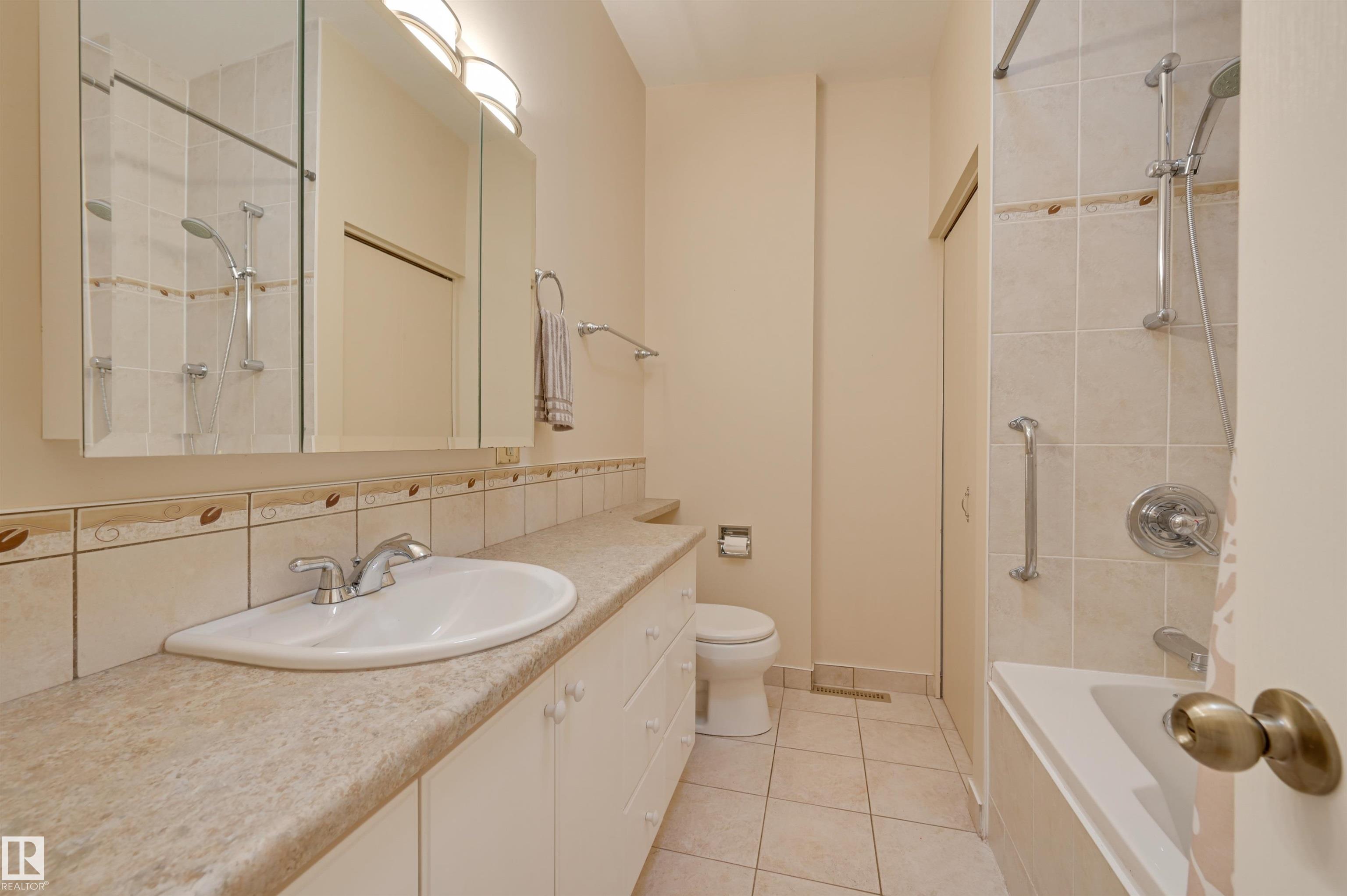 Photo 33 at 6211 148 Avenue NW, Mcleod, Edmonton
