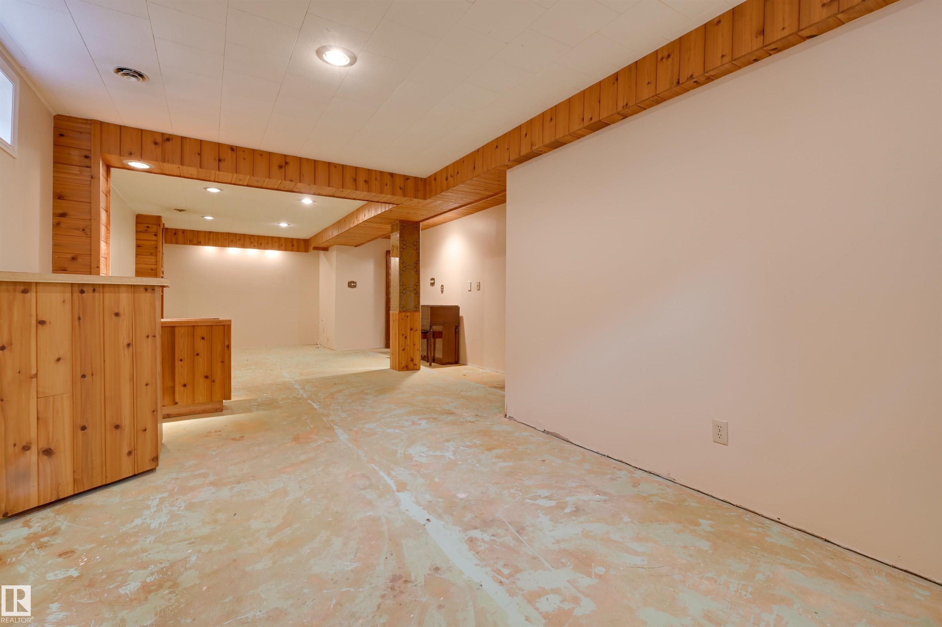Photo 38 at 6211 148 Avenue NW, Mcleod, Edmonton