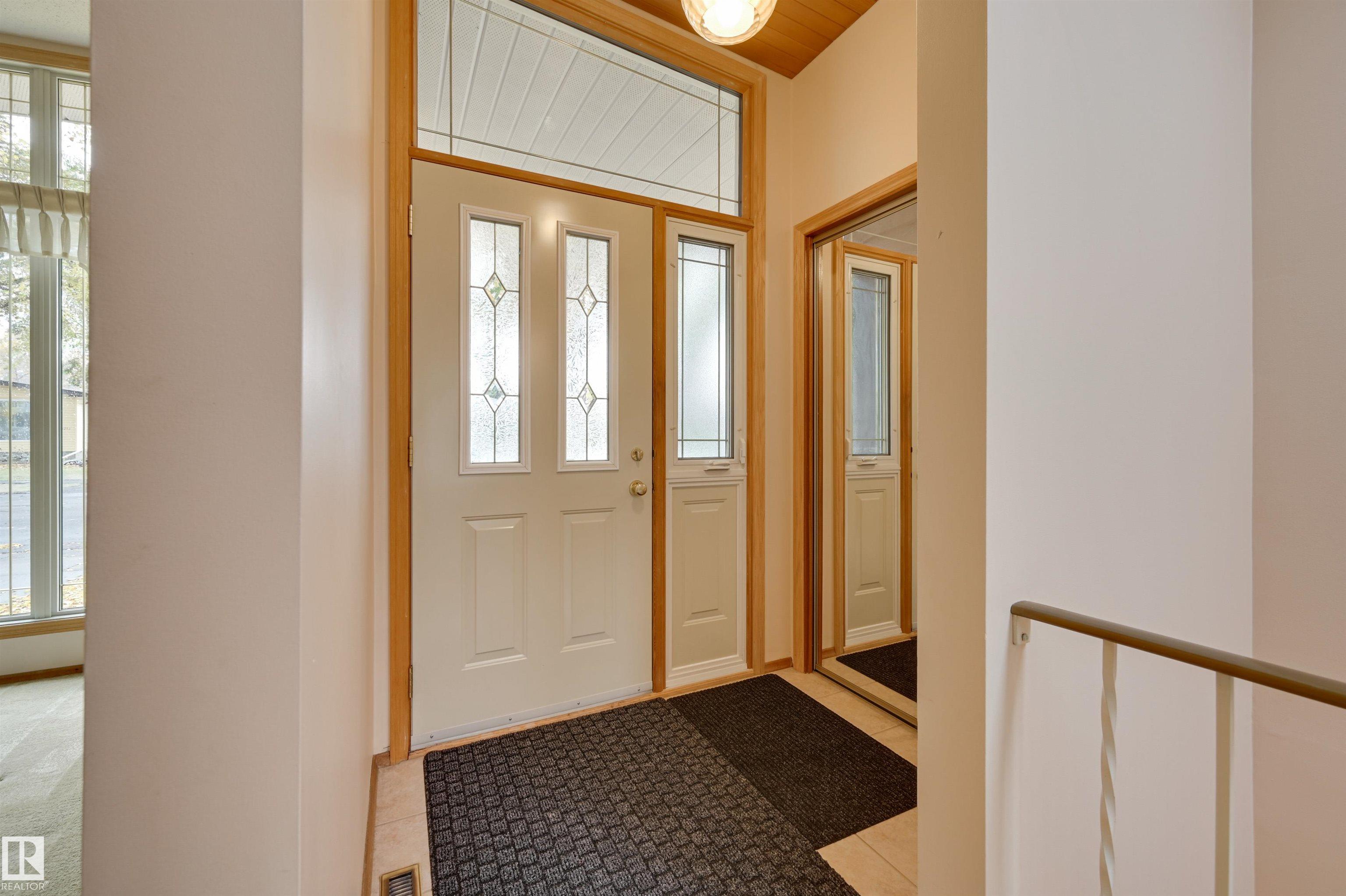 Photo 6 at 6211 148 Avenue NW, Mcleod, Edmonton