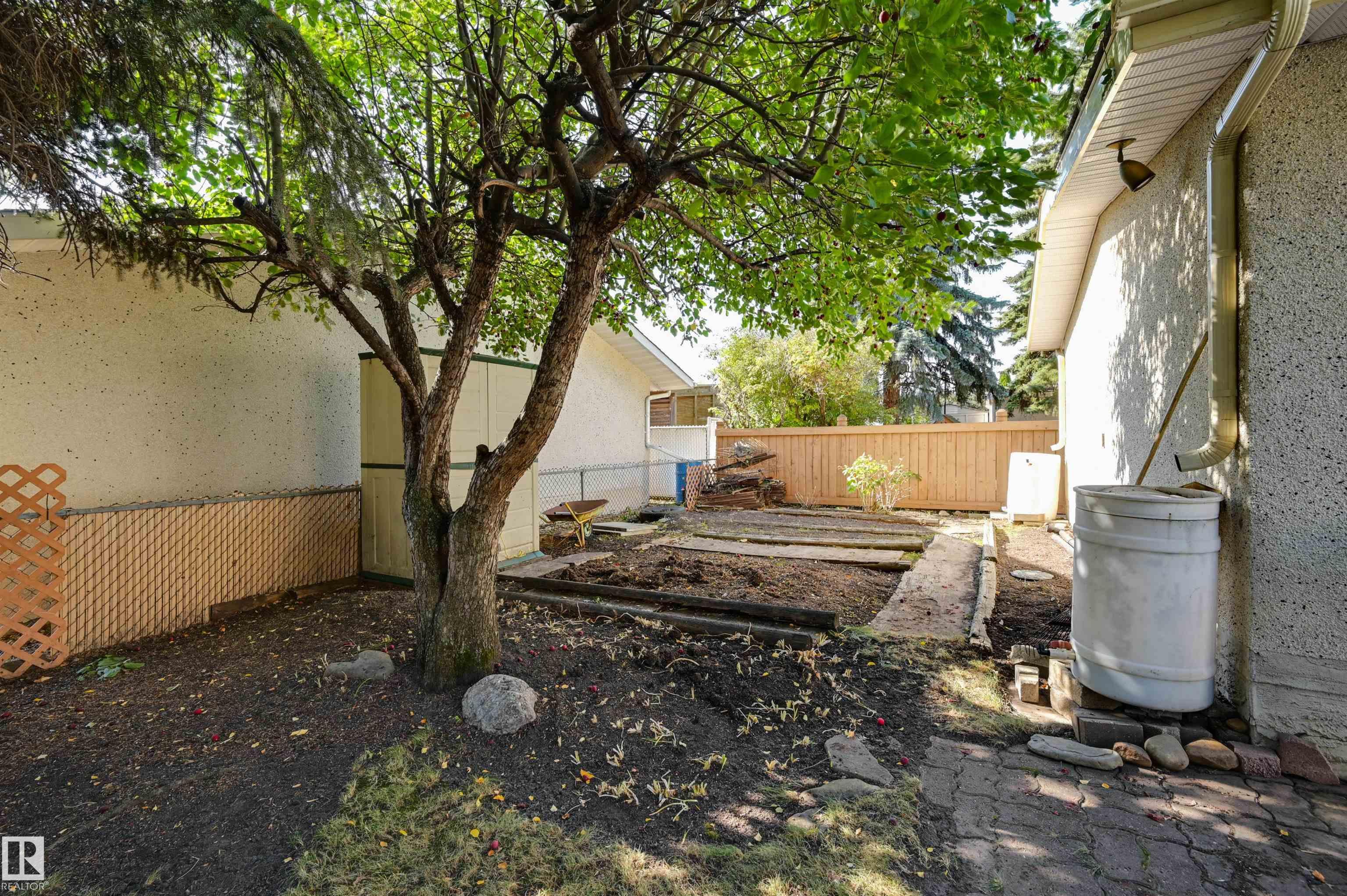 Photo 52 at 6211 148 Avenue NW, Mcleod, Edmonton