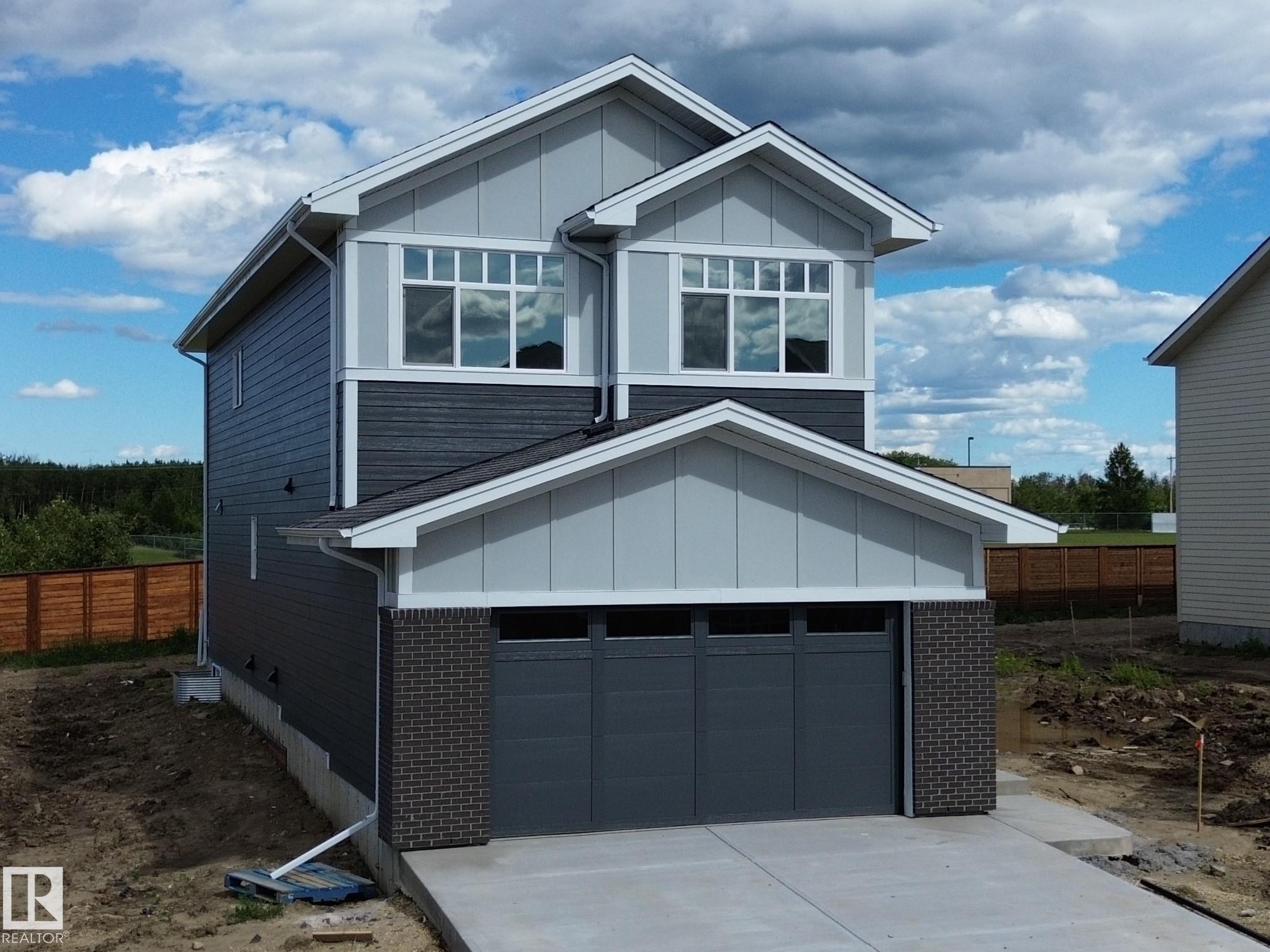 Photo 3 at 17 Birkshire Crescent, Hillshire, Sherwood Park