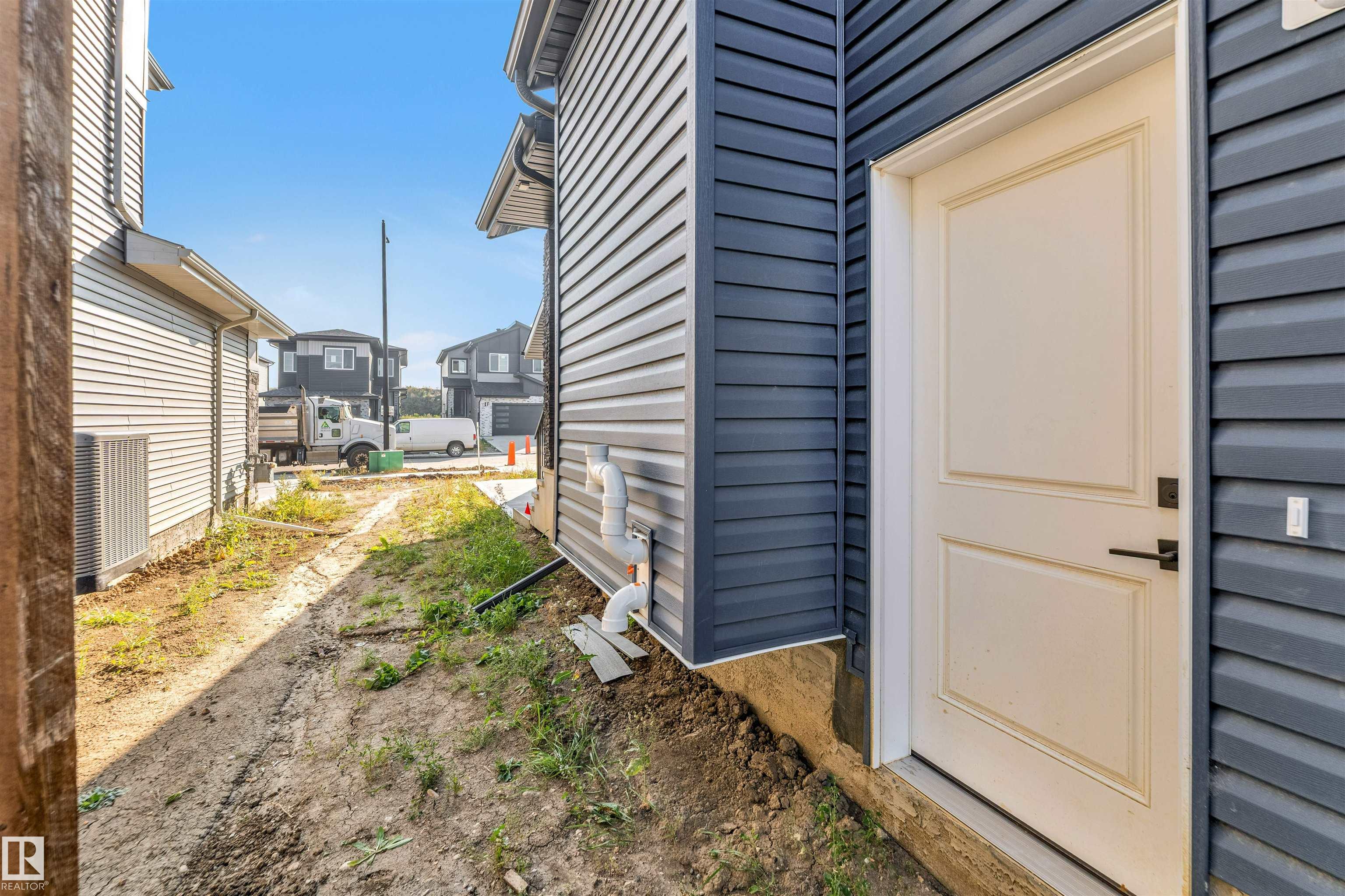 Photo 5 at 6226 19 Street NE, Irvine Creek, Rural Leduc County