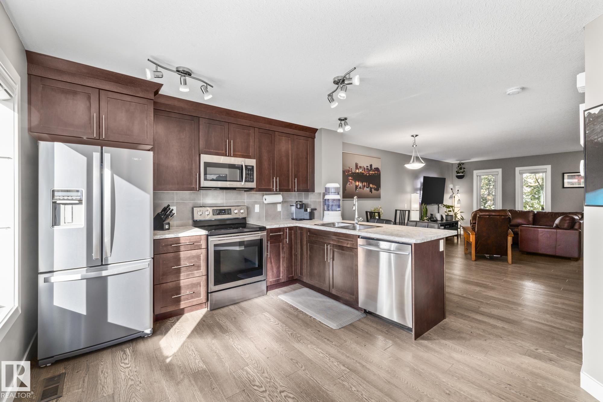 Photo 15 at 7358 Edgemont Way NW, Edgemont, Edmonton