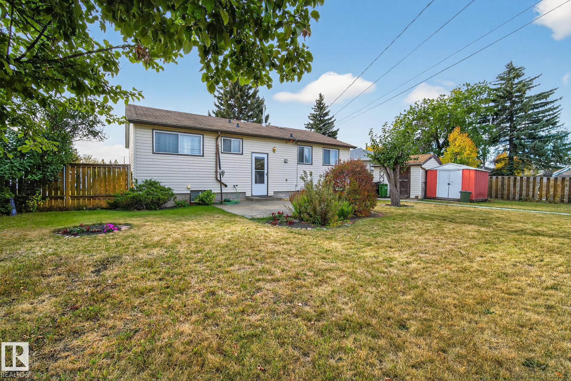 Photo 11 at 12236 136 Avenue NW, Kensington, Edmonton