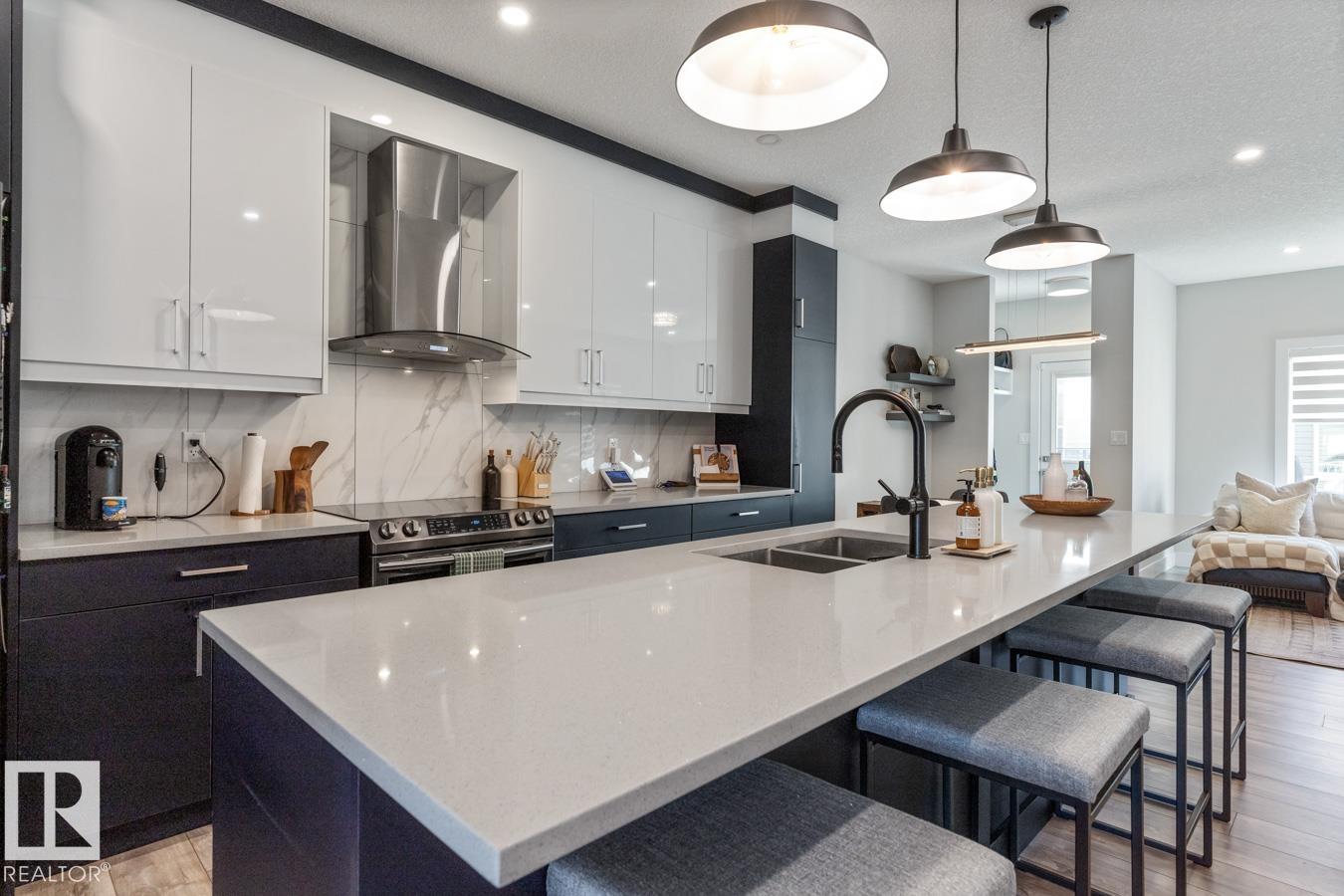 Photo 5 at 633 Meadowview Drive, South Fort, Fort Saskatchewan