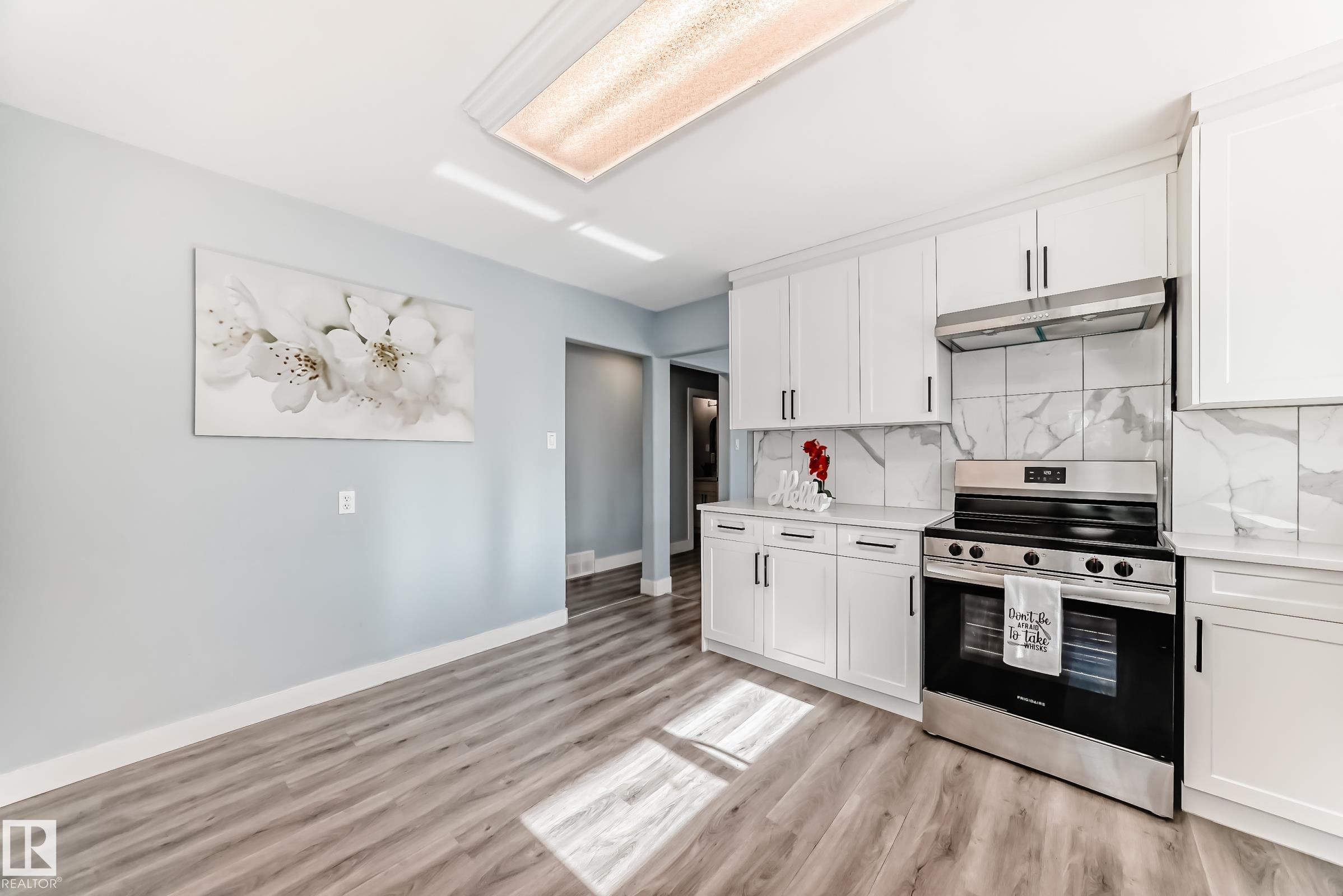 Photo 13 at 7104 129 Avenue NW, Balwin, Edmonton