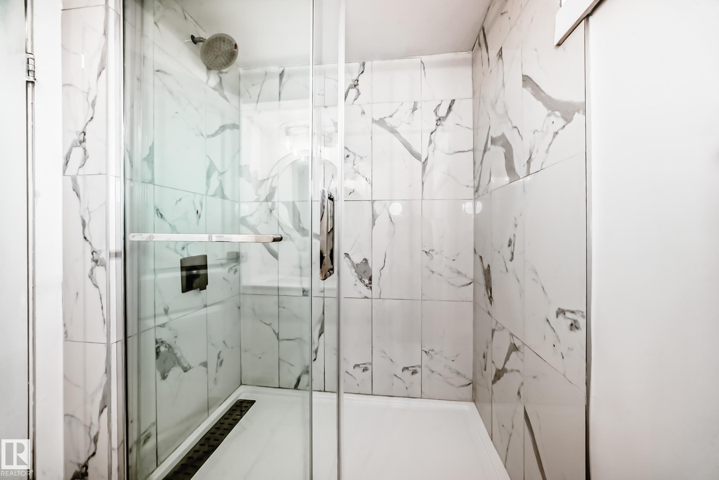 Photo 29 at 7104 129 Avenue NW, Balwin, Edmonton