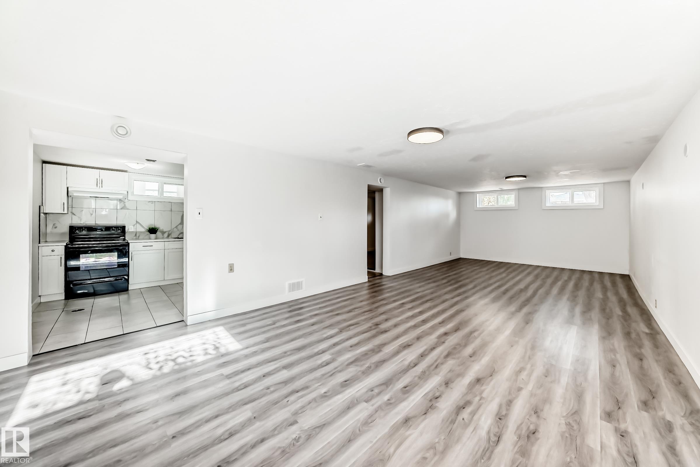 Photo 30 at 7104 129 Avenue NW, Balwin, Edmonton