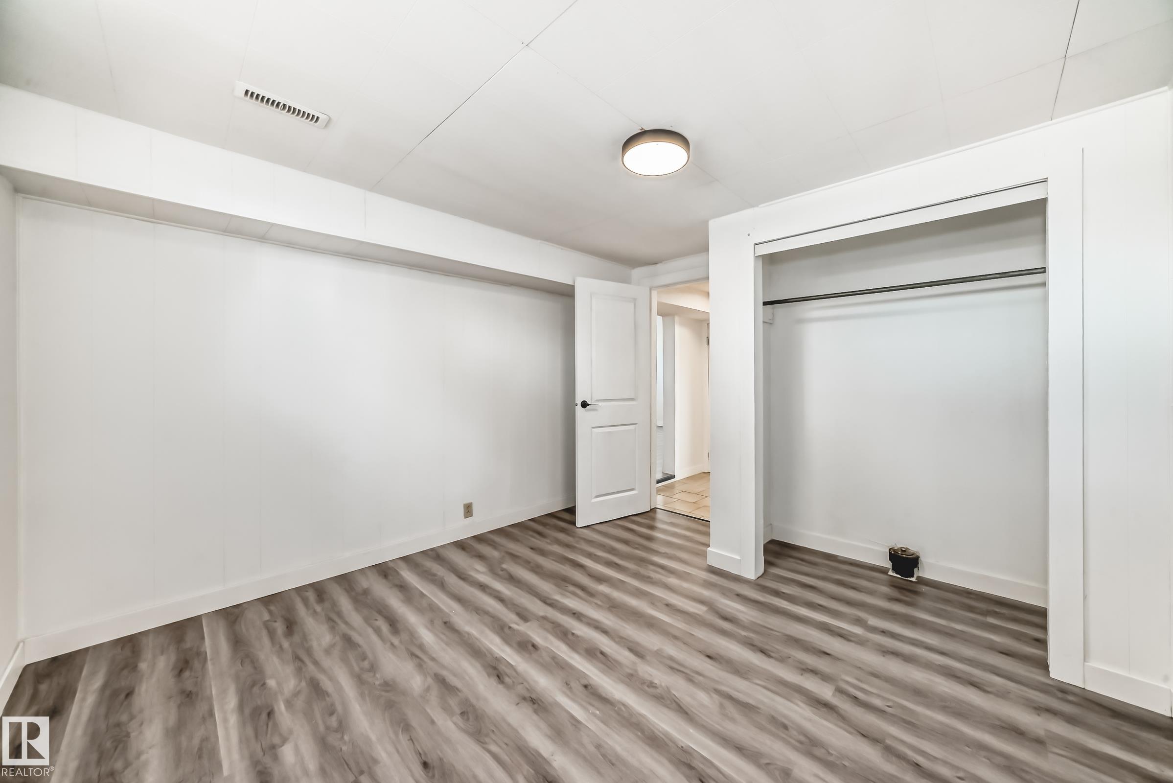 Photo 35 at 7104 129 Avenue NW, Balwin, Edmonton