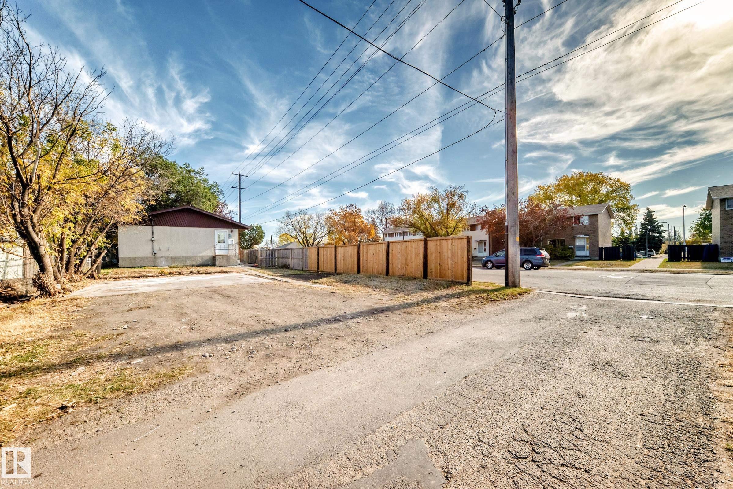 Photo 41 at 7104 129 Avenue NW, Balwin, Edmonton