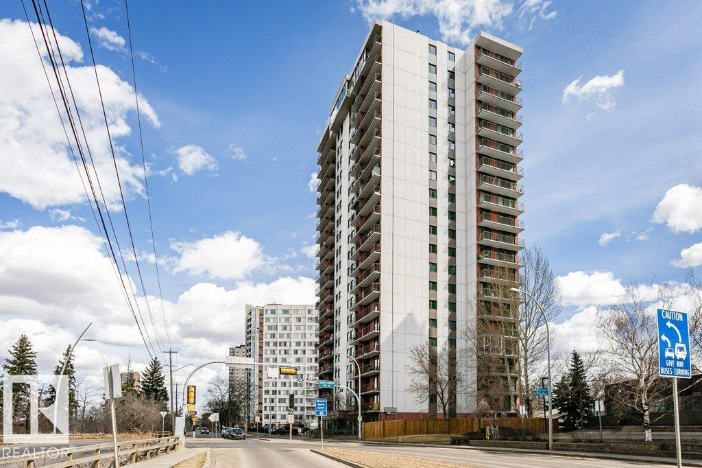 Photo 3 at 605 - 10135 Saskatchewan Drive NW, Strathcona, Edmonton