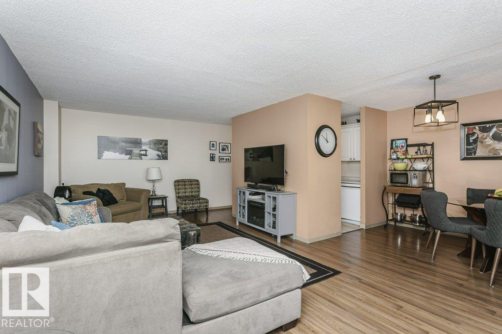 Photo 10 at 605 - 10135 Saskatchewan Drive NW, Strathcona, Edmonton