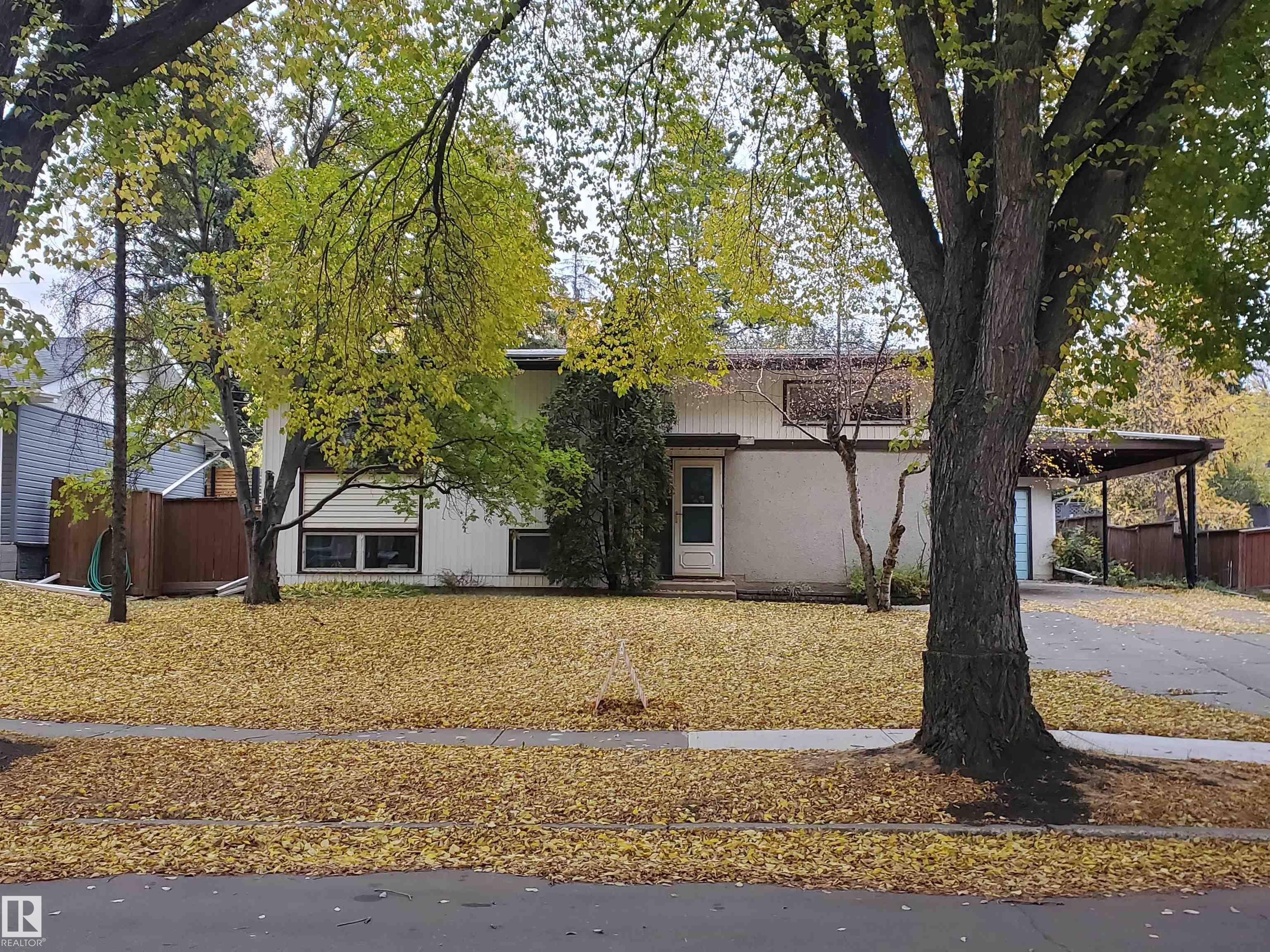 87 Grosvenor Boulevard, Grandin, St. Albert 