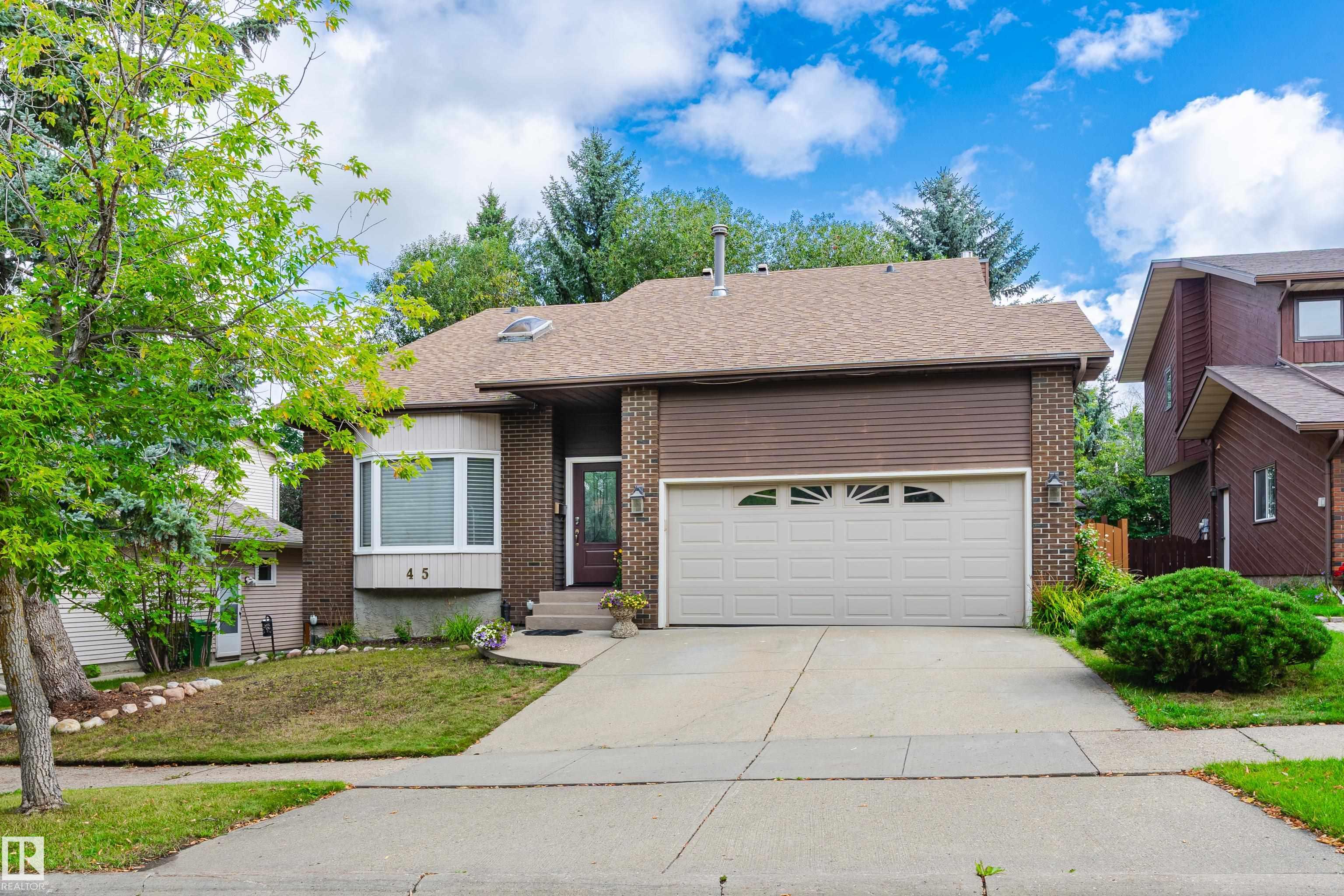 Photo 2 at 45 Wentworth Crescent, Woodlands, St. Albert