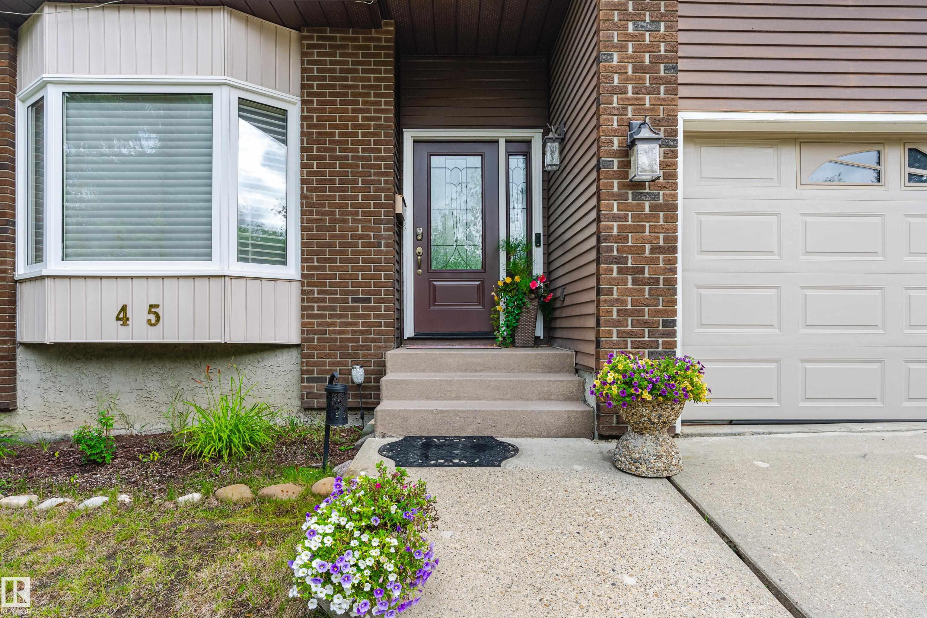 Photo 4 at 45 Wentworth Crescent, Woodlands, St. Albert