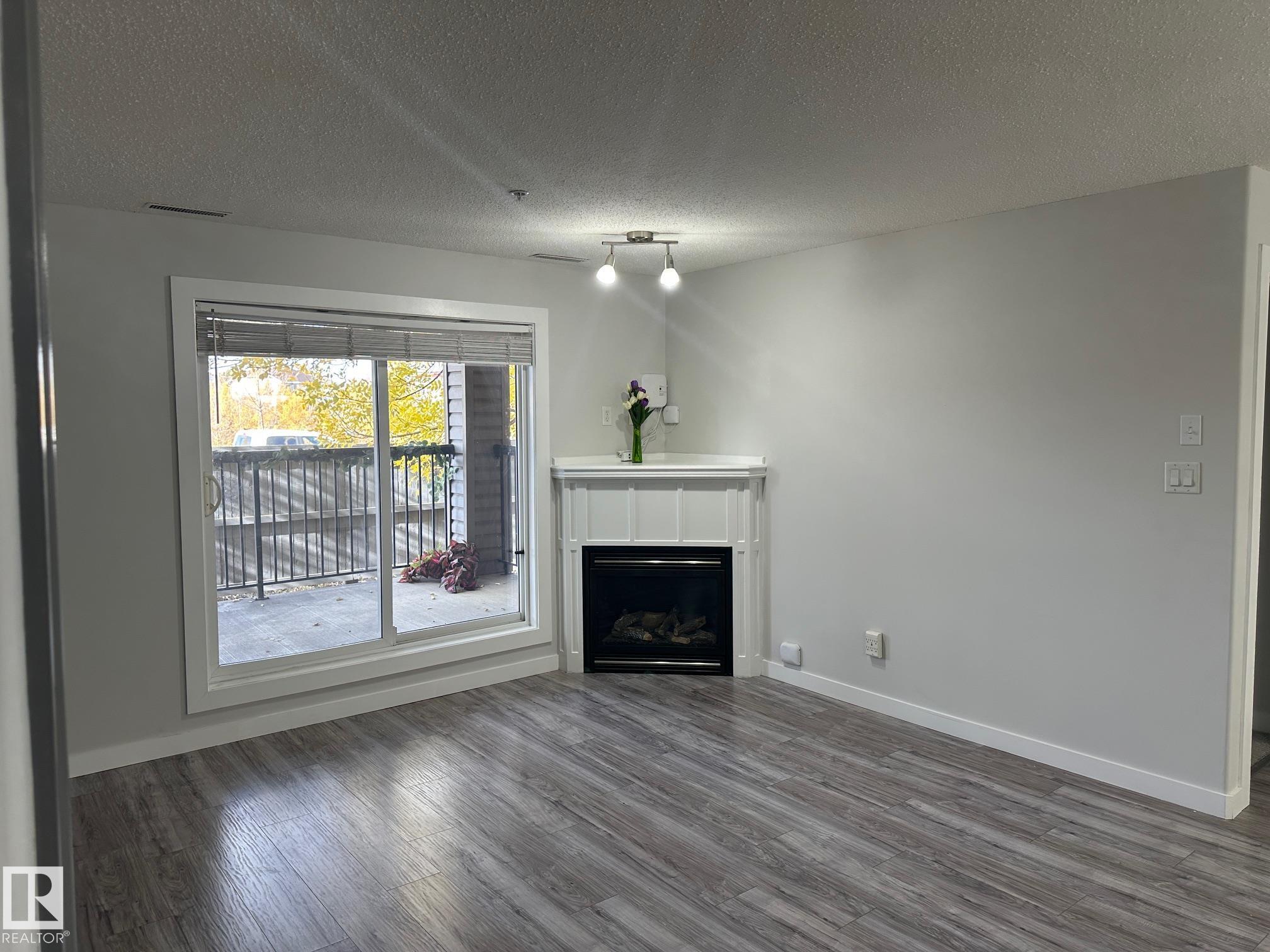 Photo 4 at 115 - 2098 Blackmud Creek Drive SW, Blackmud Creek, Edmonton