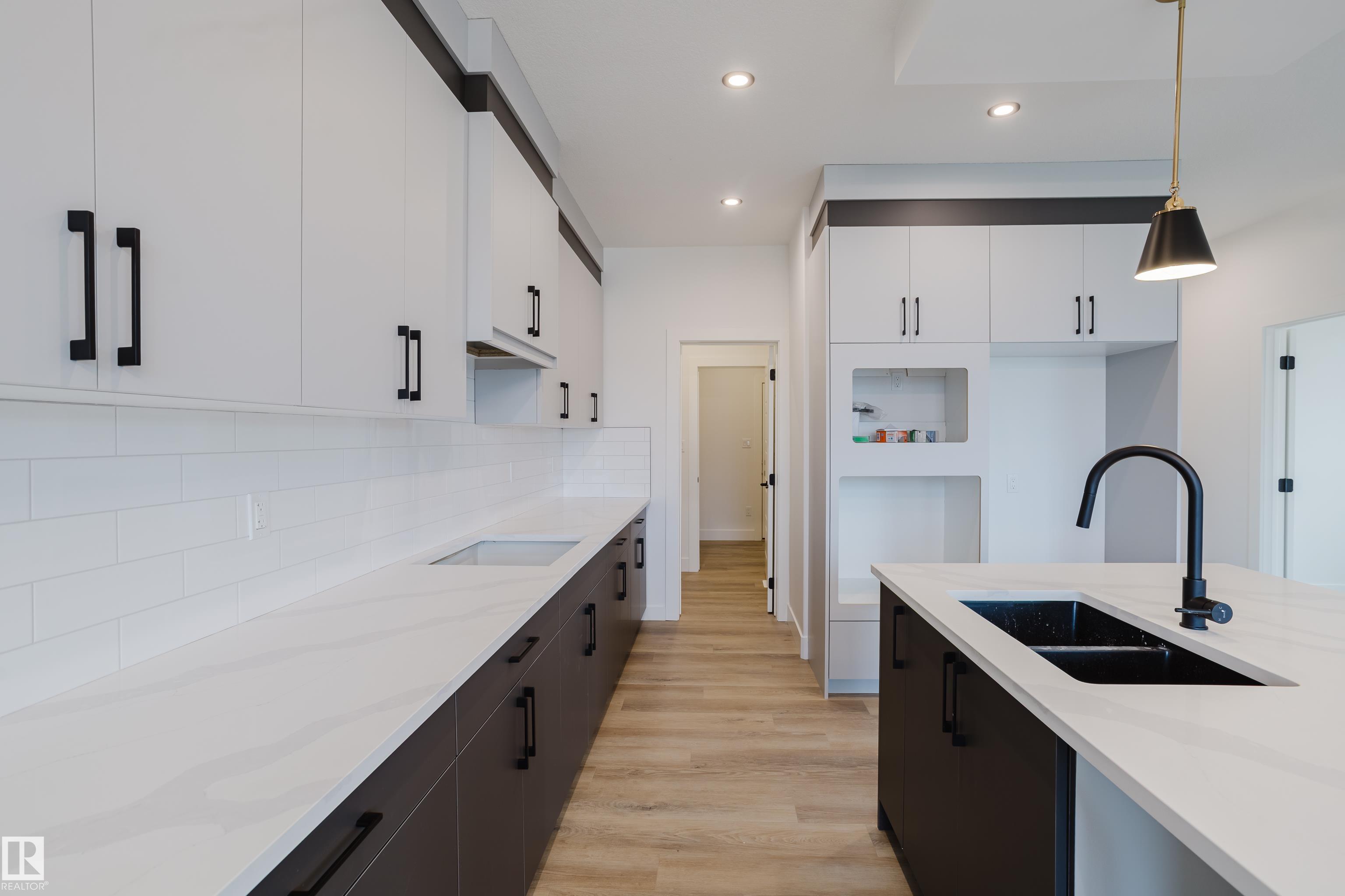 Photo 13 at 22 Sydwyck Circle, Fenwyck, Spruce Grove