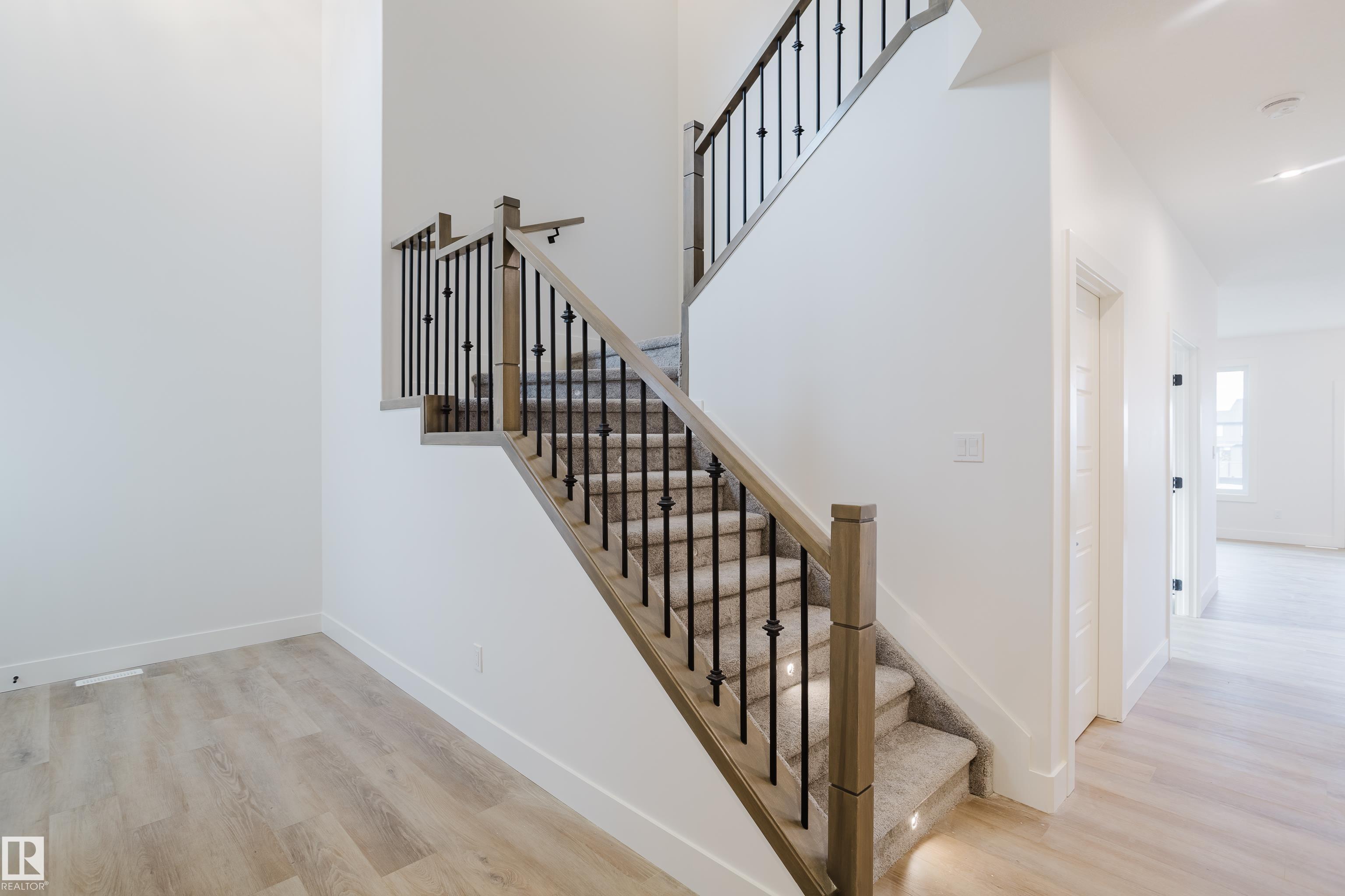 Photo 4 at 22 Sydwyck Circle, Fenwyck, Spruce Grove