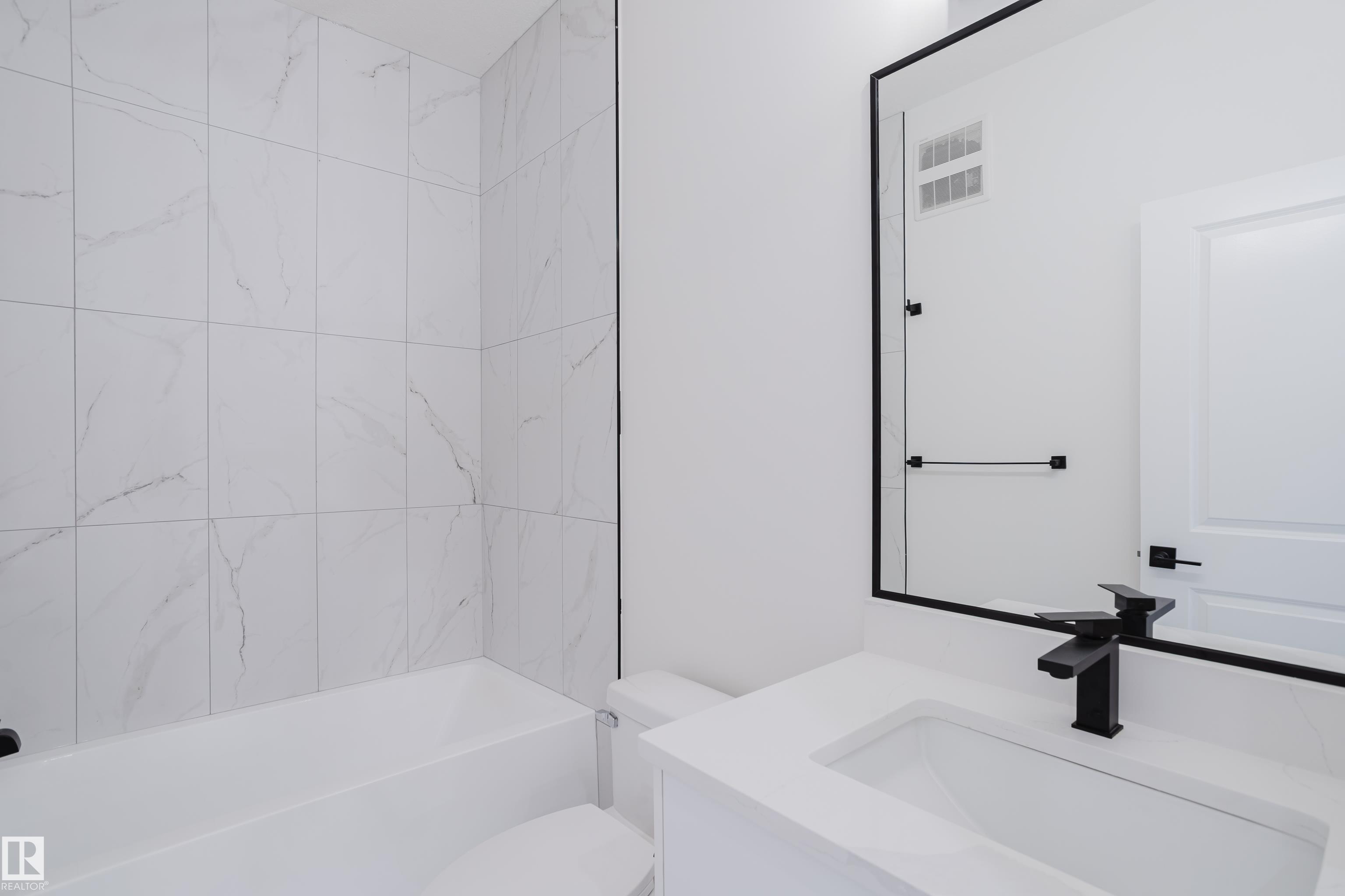 Photo 42 at 26 Sydwyck Circle, Fenwyck, Spruce Grove