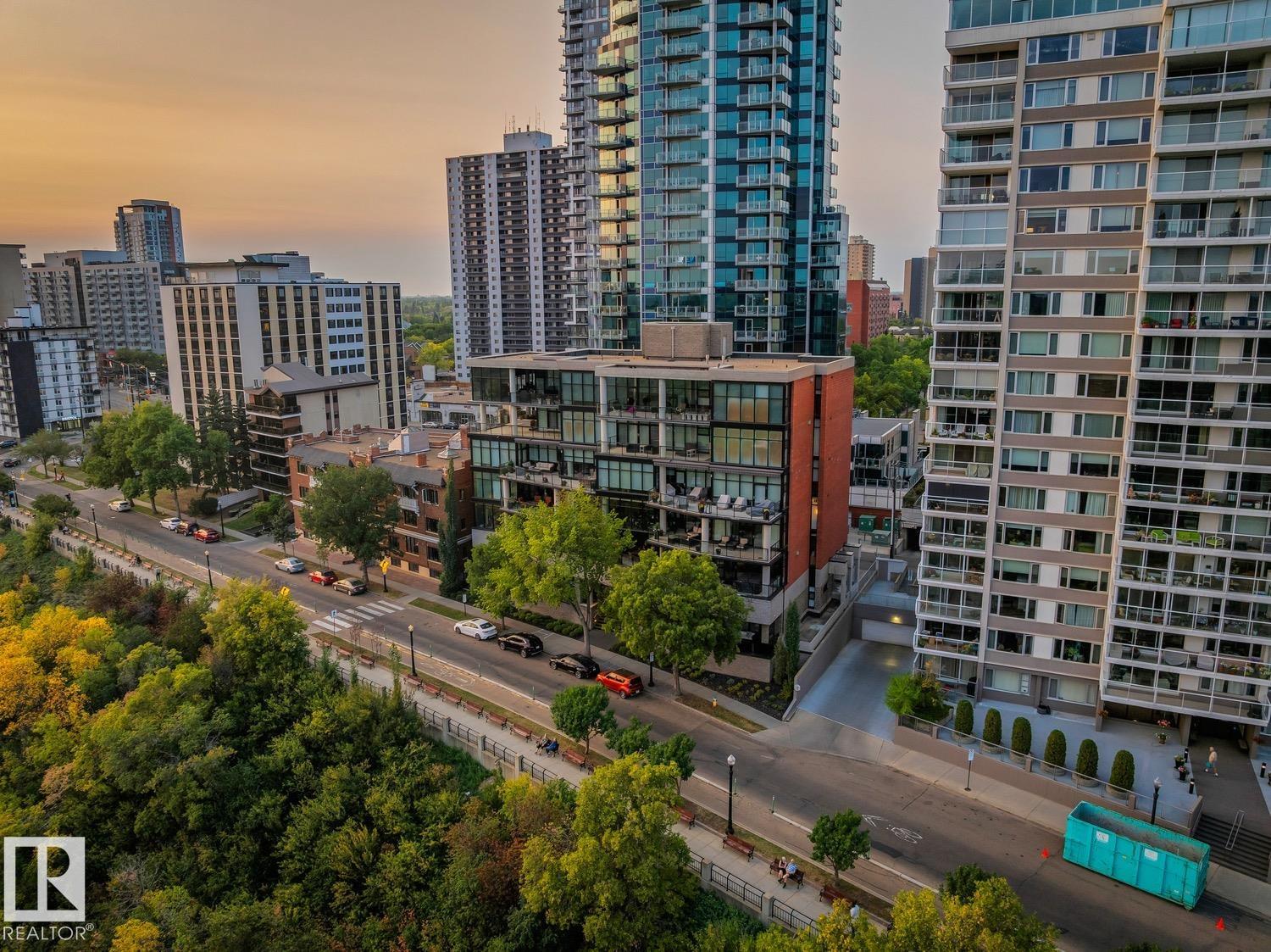 101 - 11930 100 Avenue NW, Wîhkwêntôwin, Edmonton 