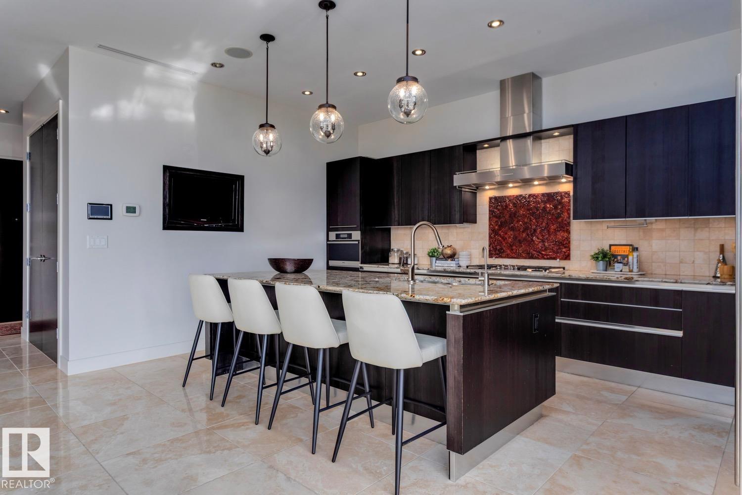 Photo 16 at 101 - 11930 100 Avenue NW, Wîhkwêntôwin, Edmonton