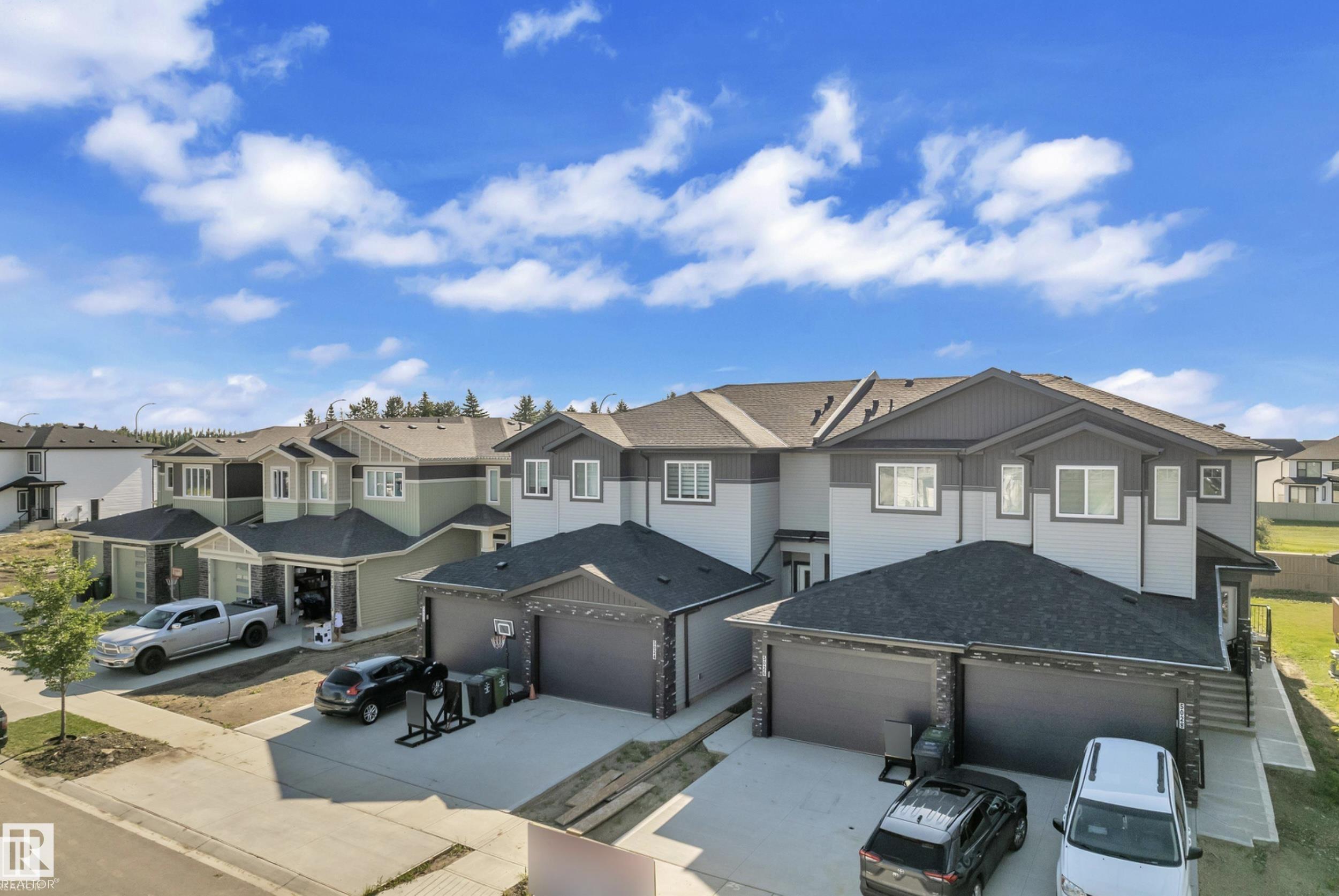 Photo 5 at 5024 67 Street, Eaglemont Heights, Beaumont