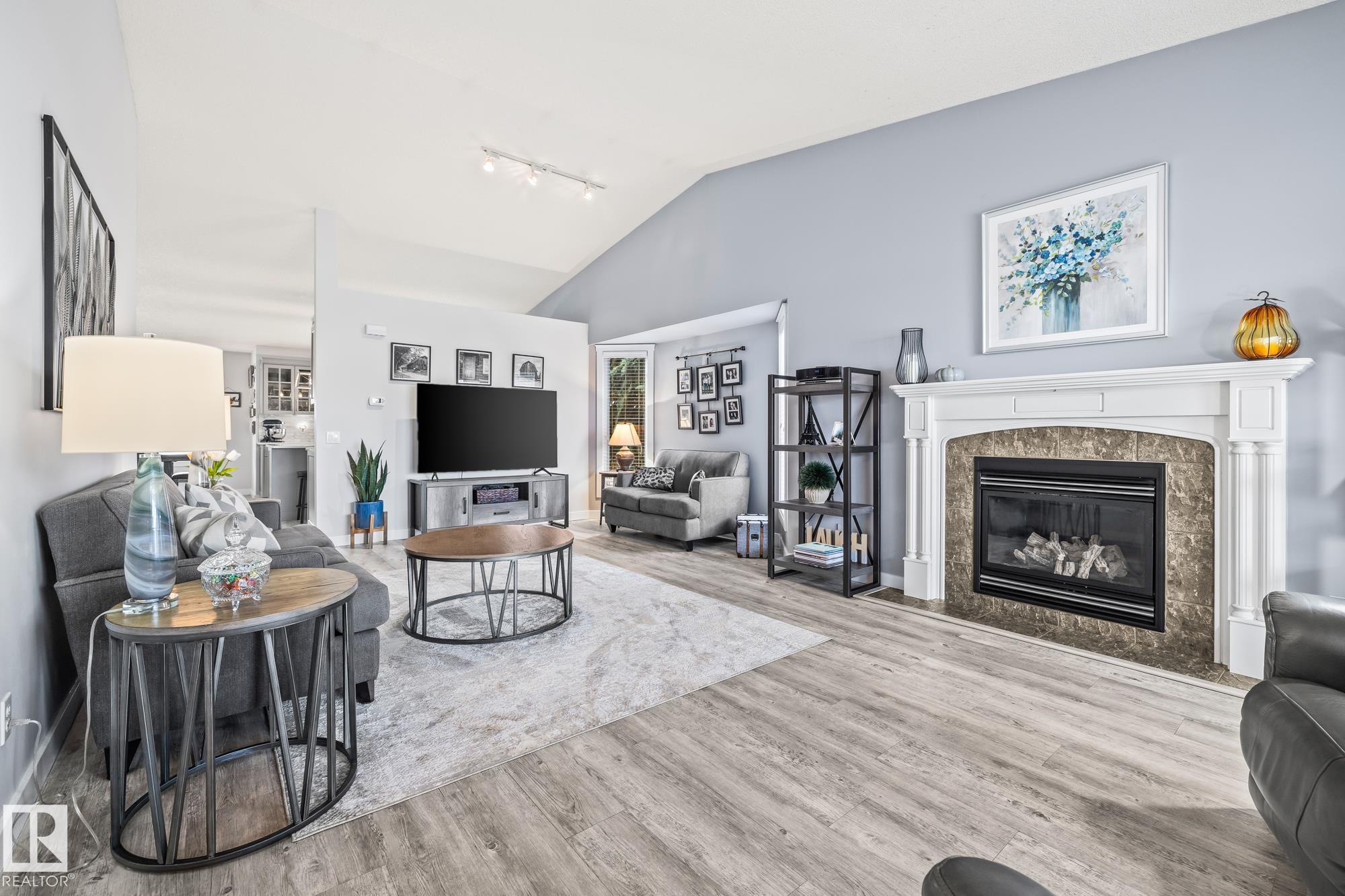 Photo 2 at 18931 89 Avenue NW, Belmead, Edmonton
