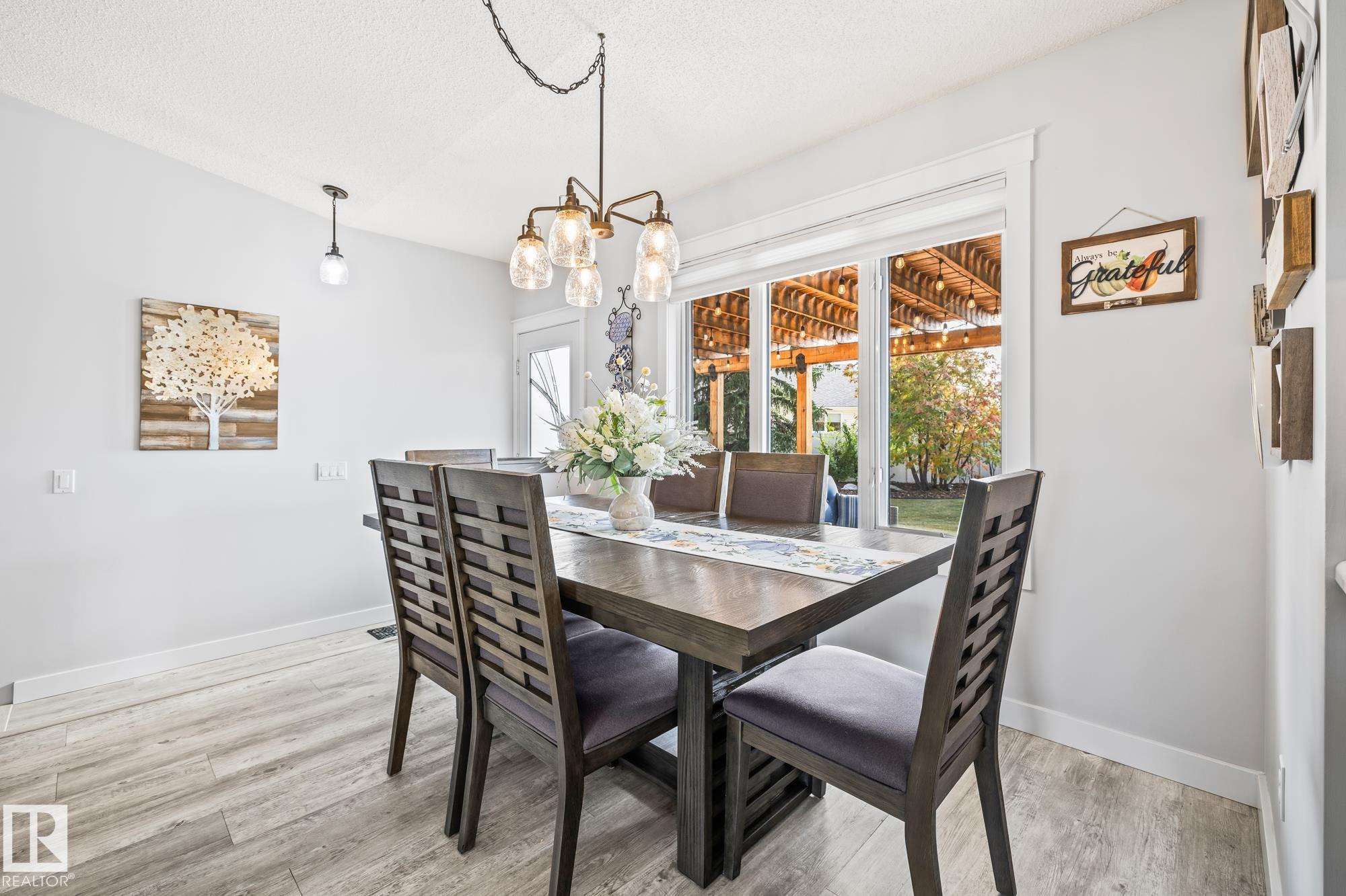 Photo 15 at 18931 89 Avenue NW, Belmead, Edmonton
