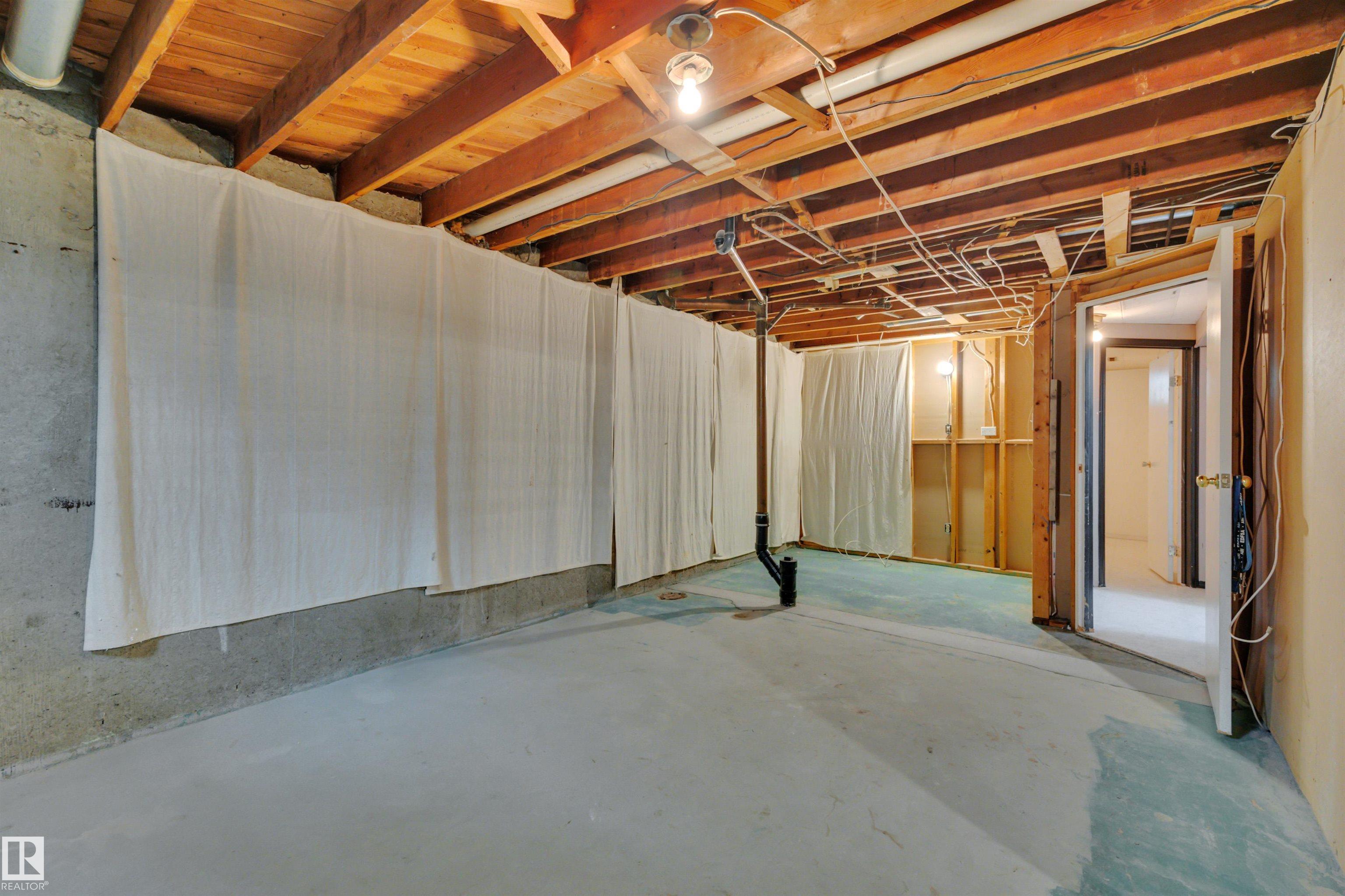 Photo 27 at 8328 165 Street NW, Elmwood, Edmonton