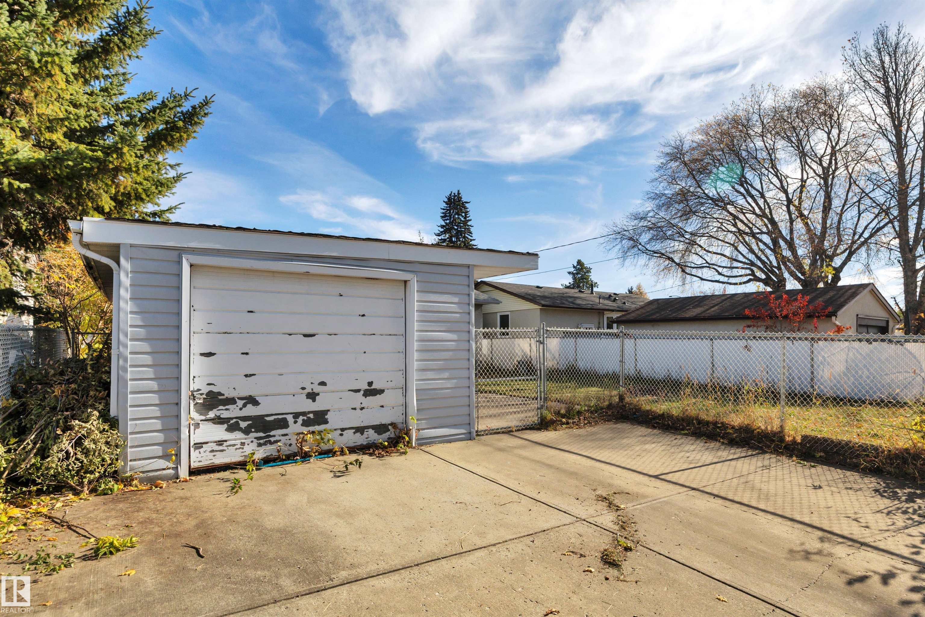 Photo 43 at 8328 165 Street NW, Elmwood, Edmonton