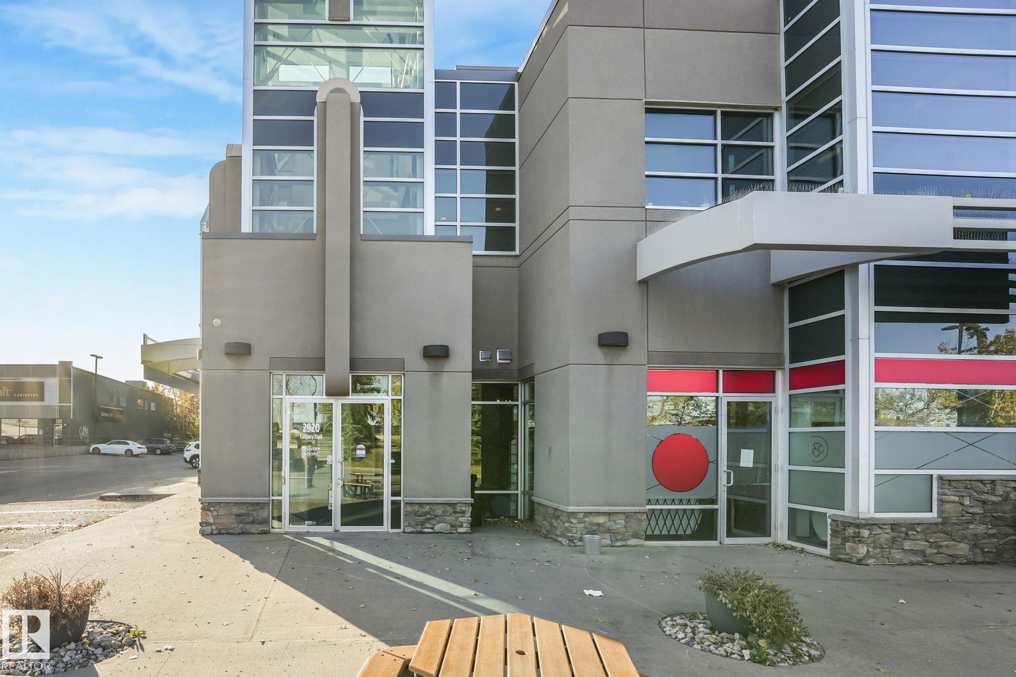 Picture for #201 &amp; 203, 2920 Calgary TR NW